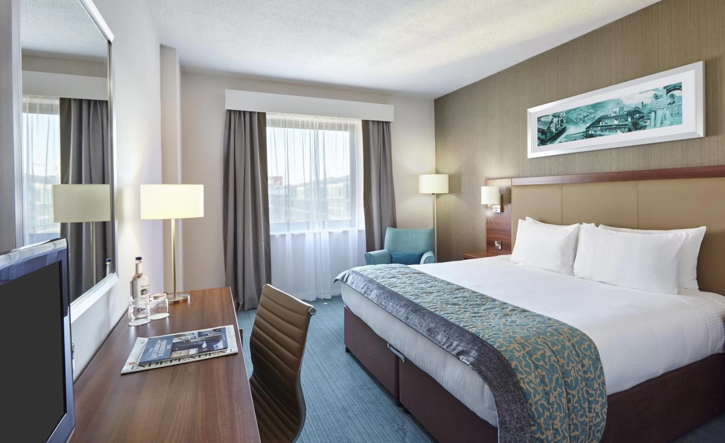 Photo of the whole room, Bed in Leonardo Hotel Milton Keynes