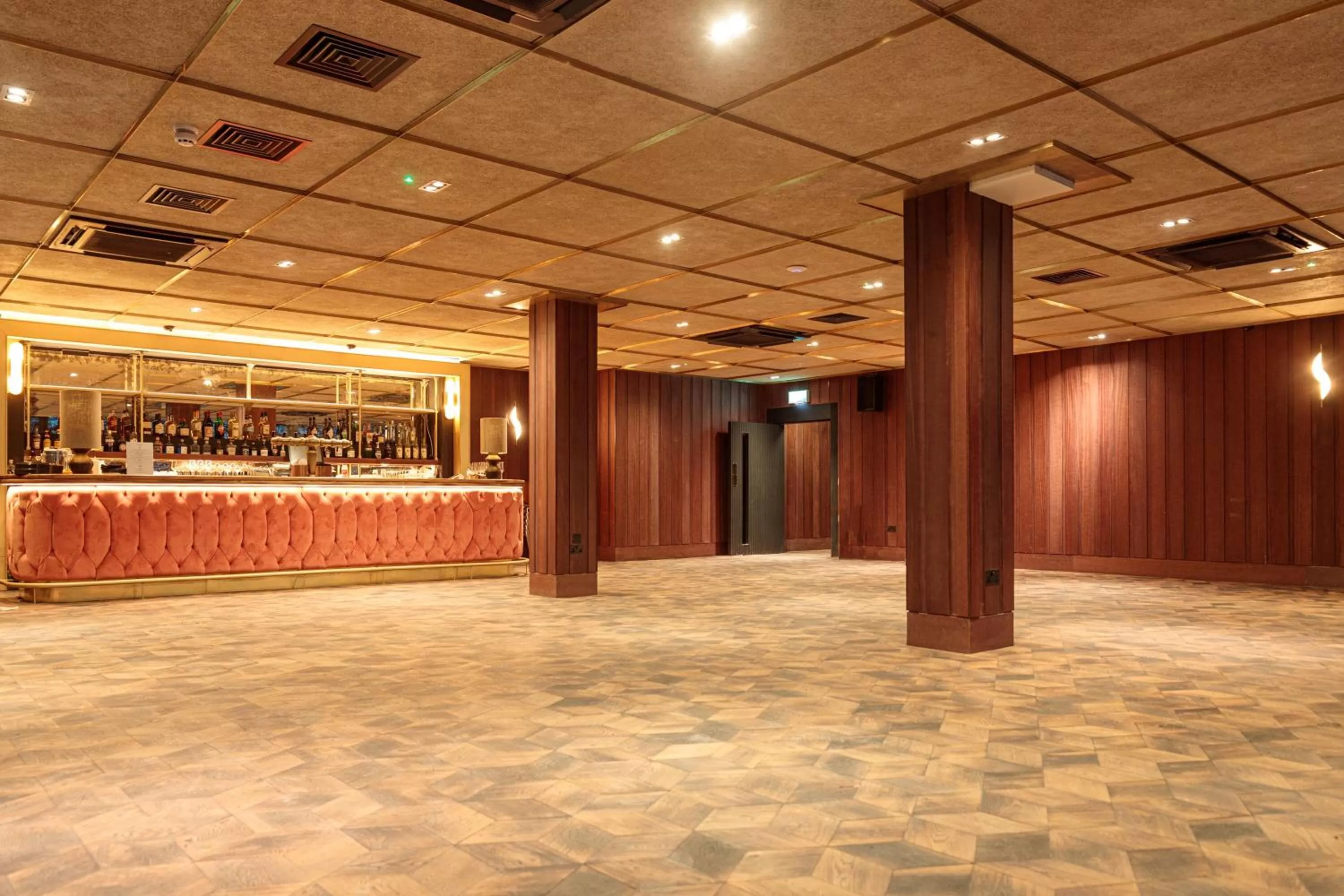 Business facilities in The Mayson