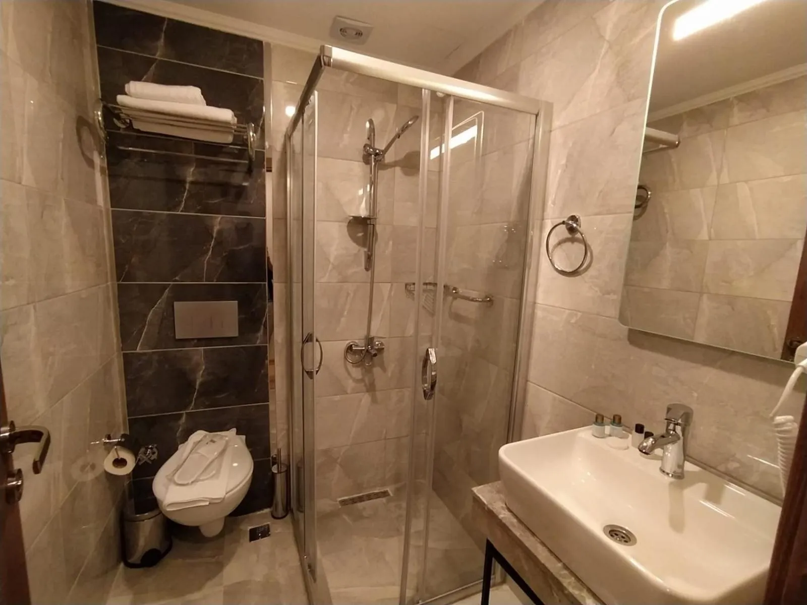 Bathroom in NUPERA HOTEL