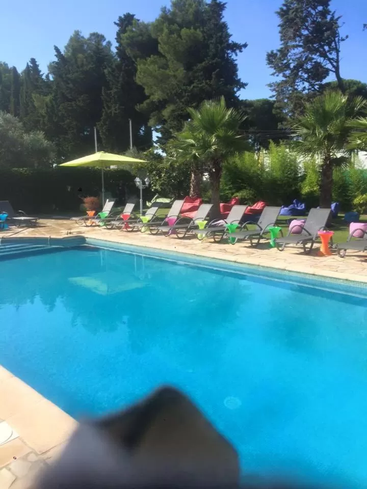 Day in Hotel & Restaurant Le Mejean - Parc des Expositions