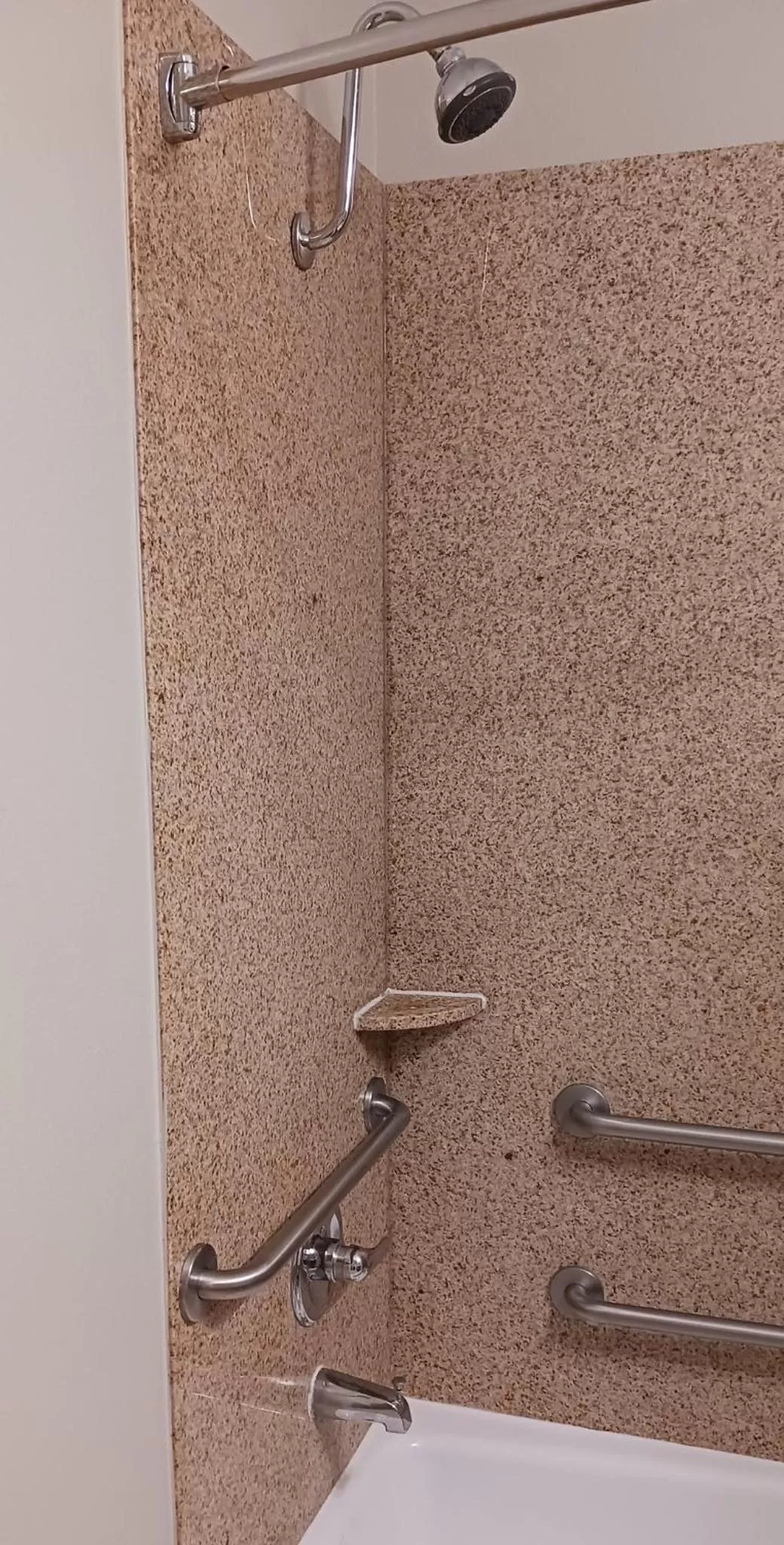 Bathroom in Red Roof Inn & Suites Longview