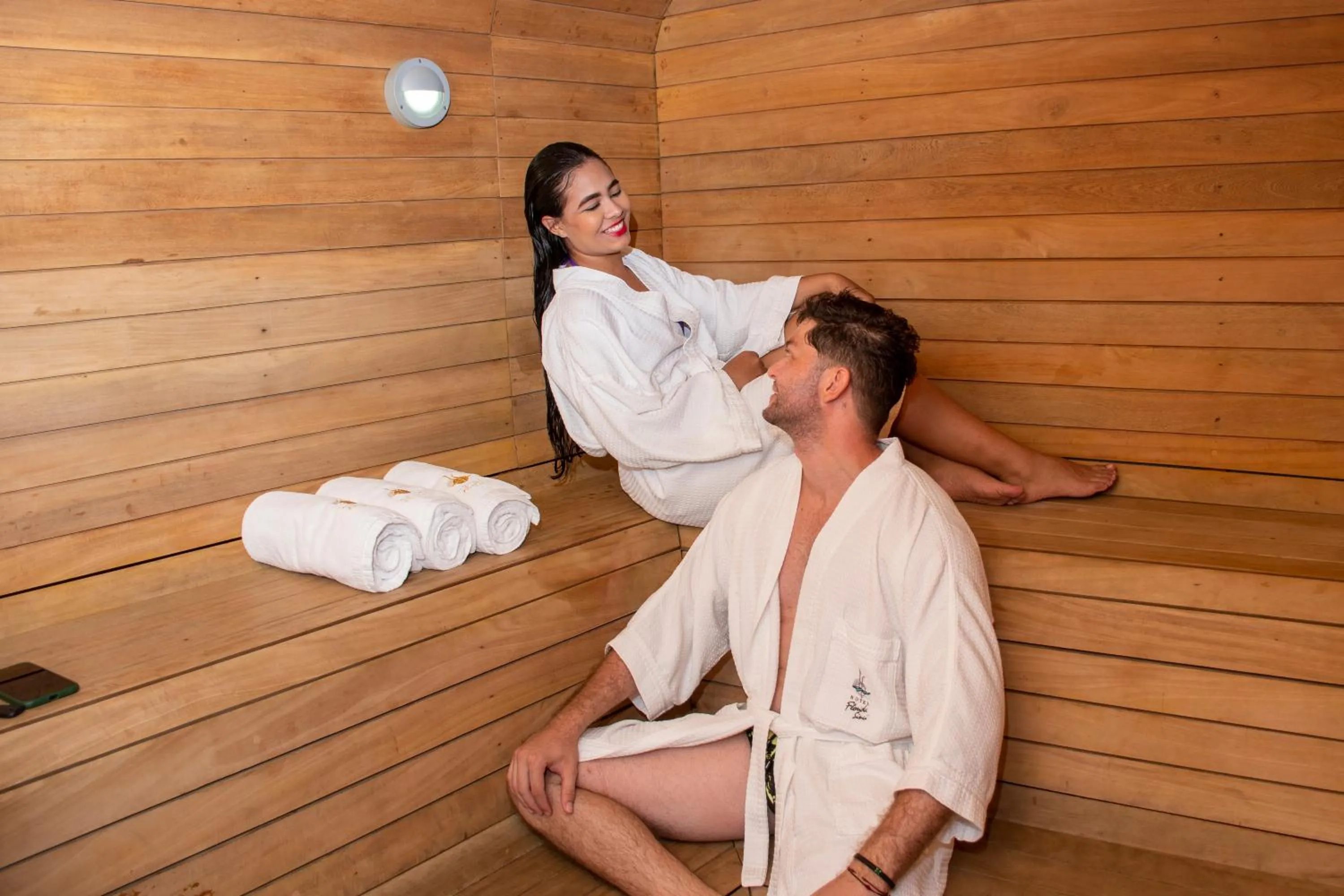 People in Hotel Florida Sinú