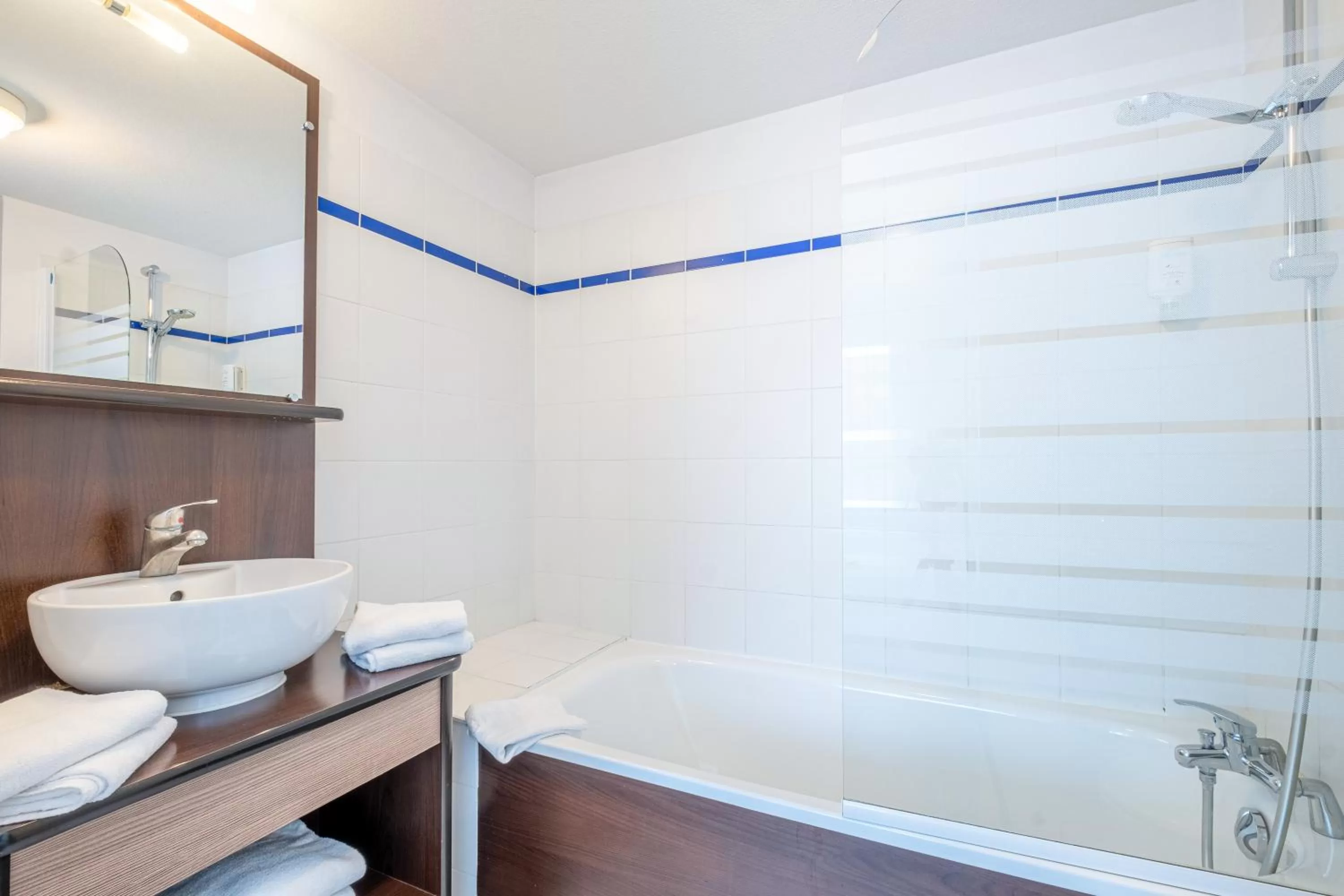 Bathroom in Zenitude Hôtel-Résidences Les Hauts d'Annecy