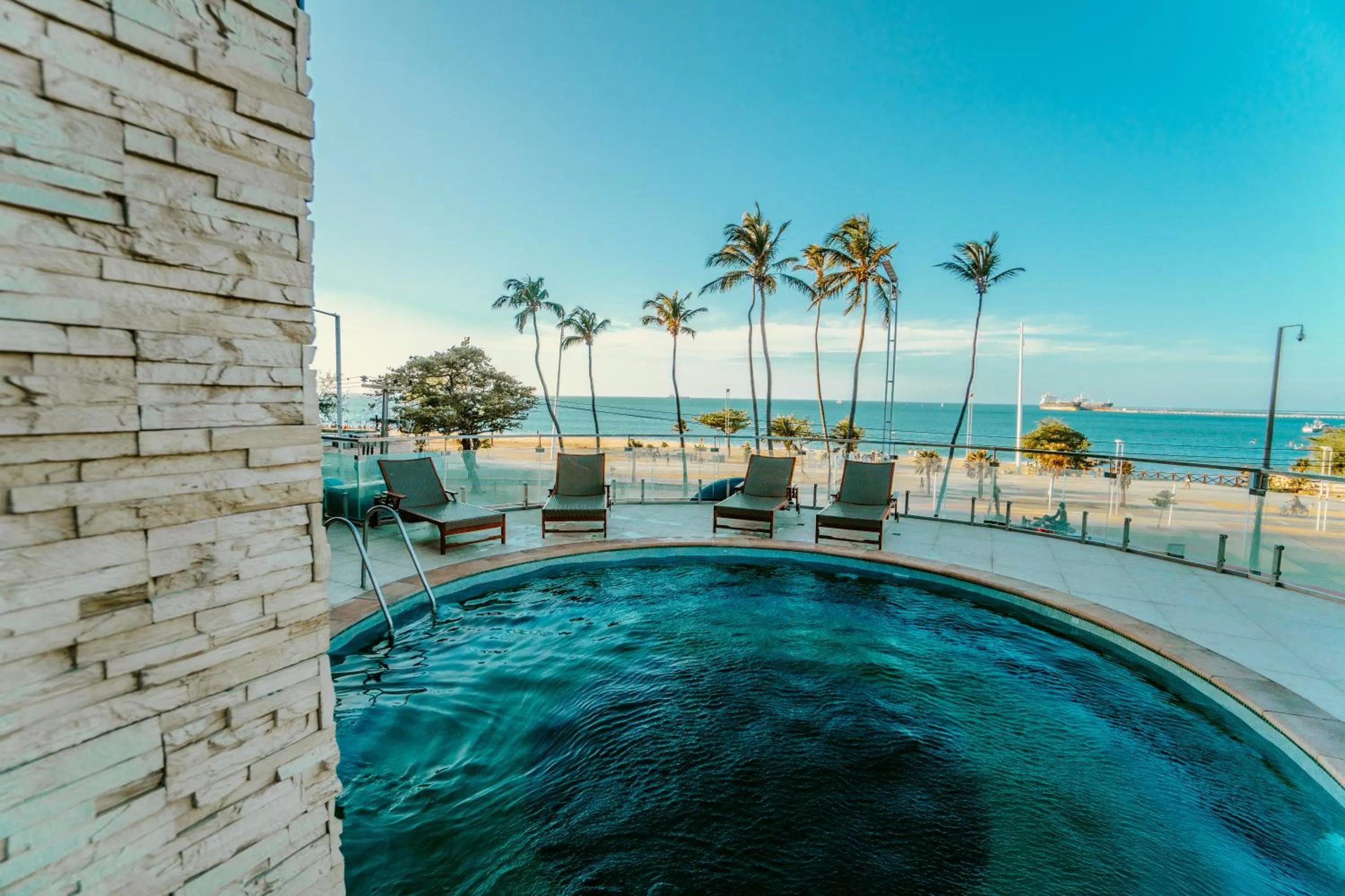 Swimming pool in Iracema Residence Hotel Flat