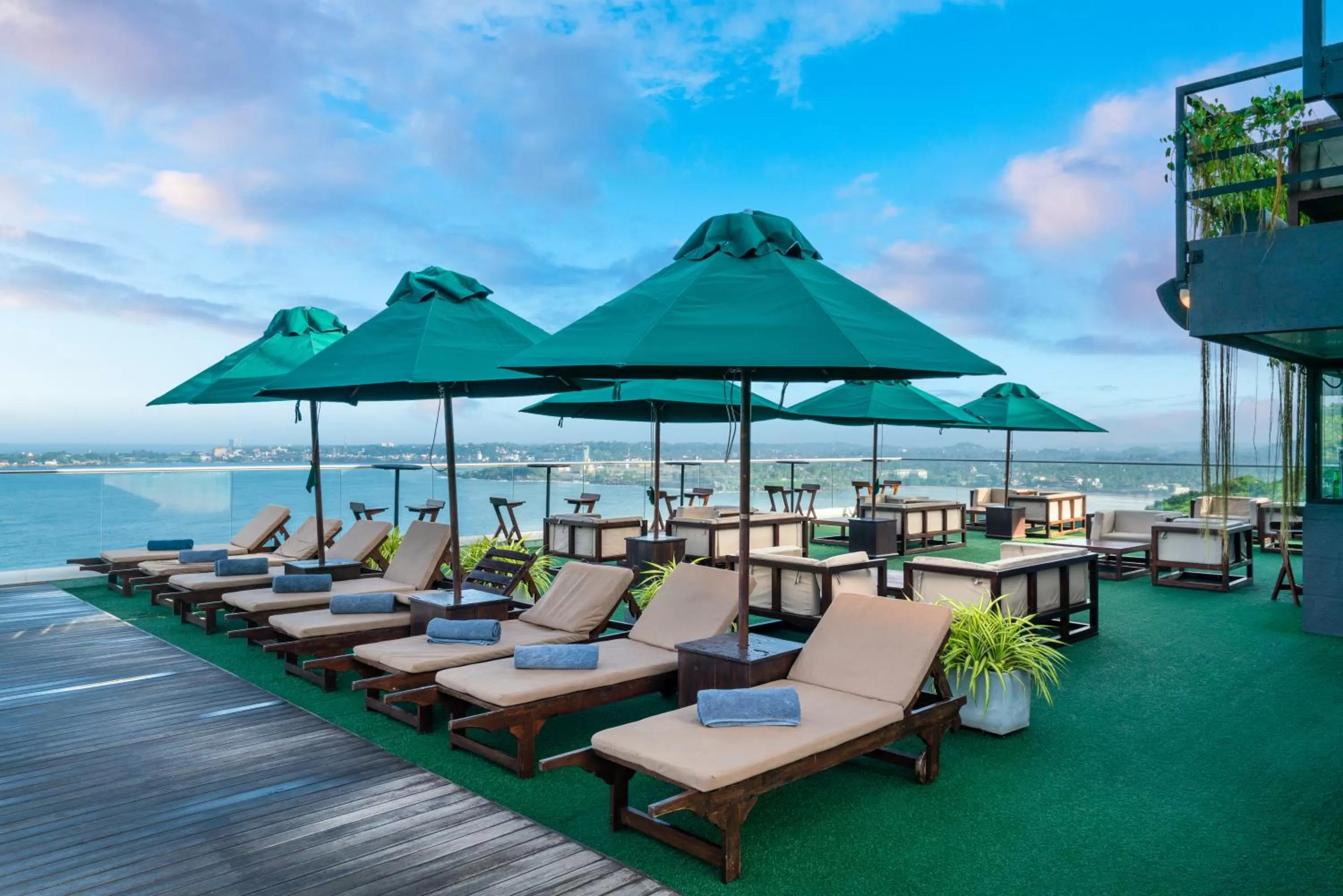 sunbed in Agnus Unawatuna