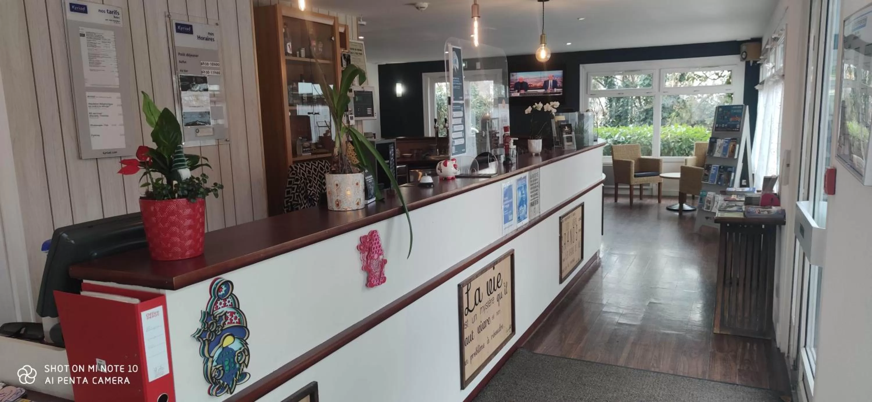 Lobby or reception in Kyriad Mulhouse Est - Lutterbach