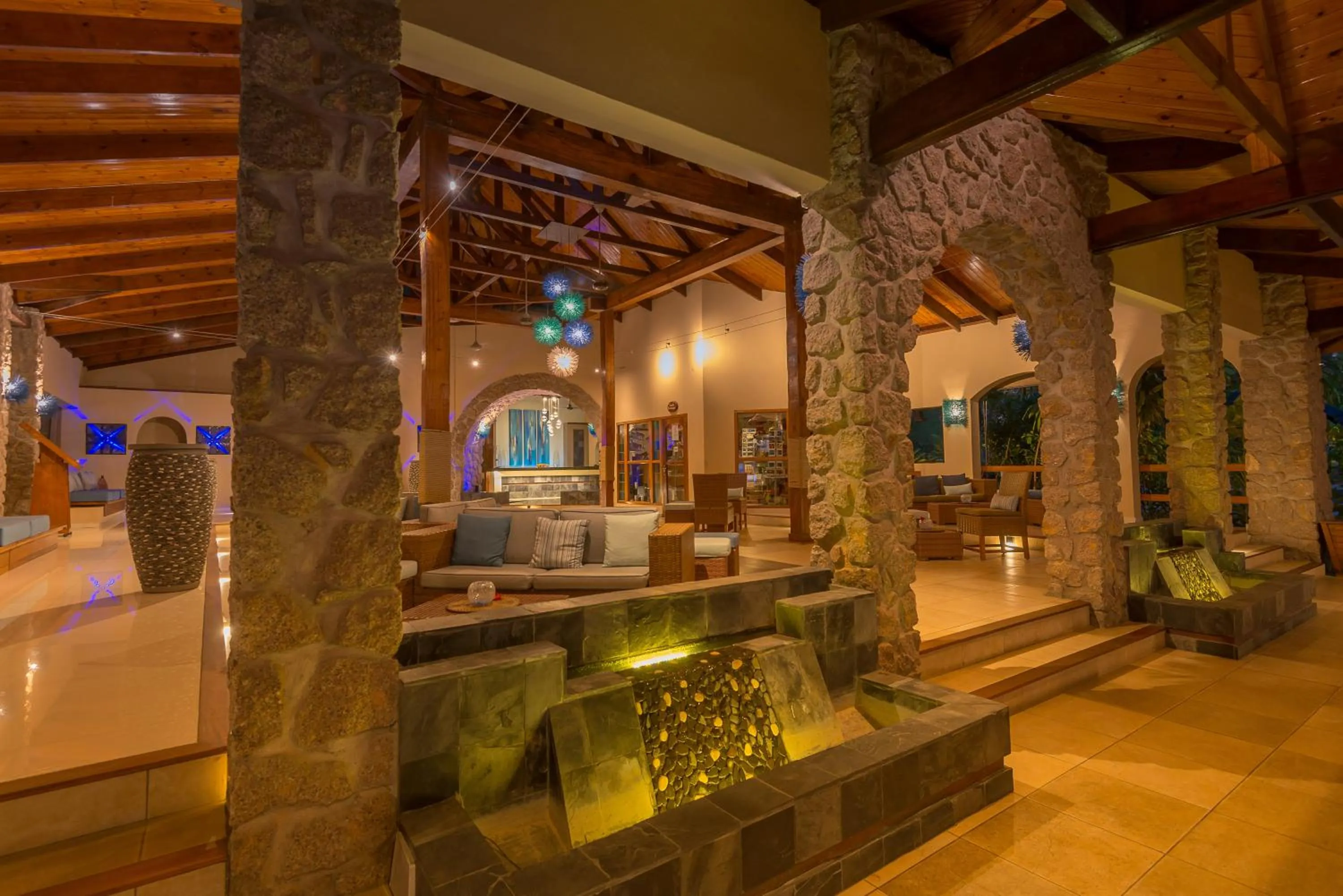 Lobby or reception in Coco de Mer Hotel and Black Parrot Suites