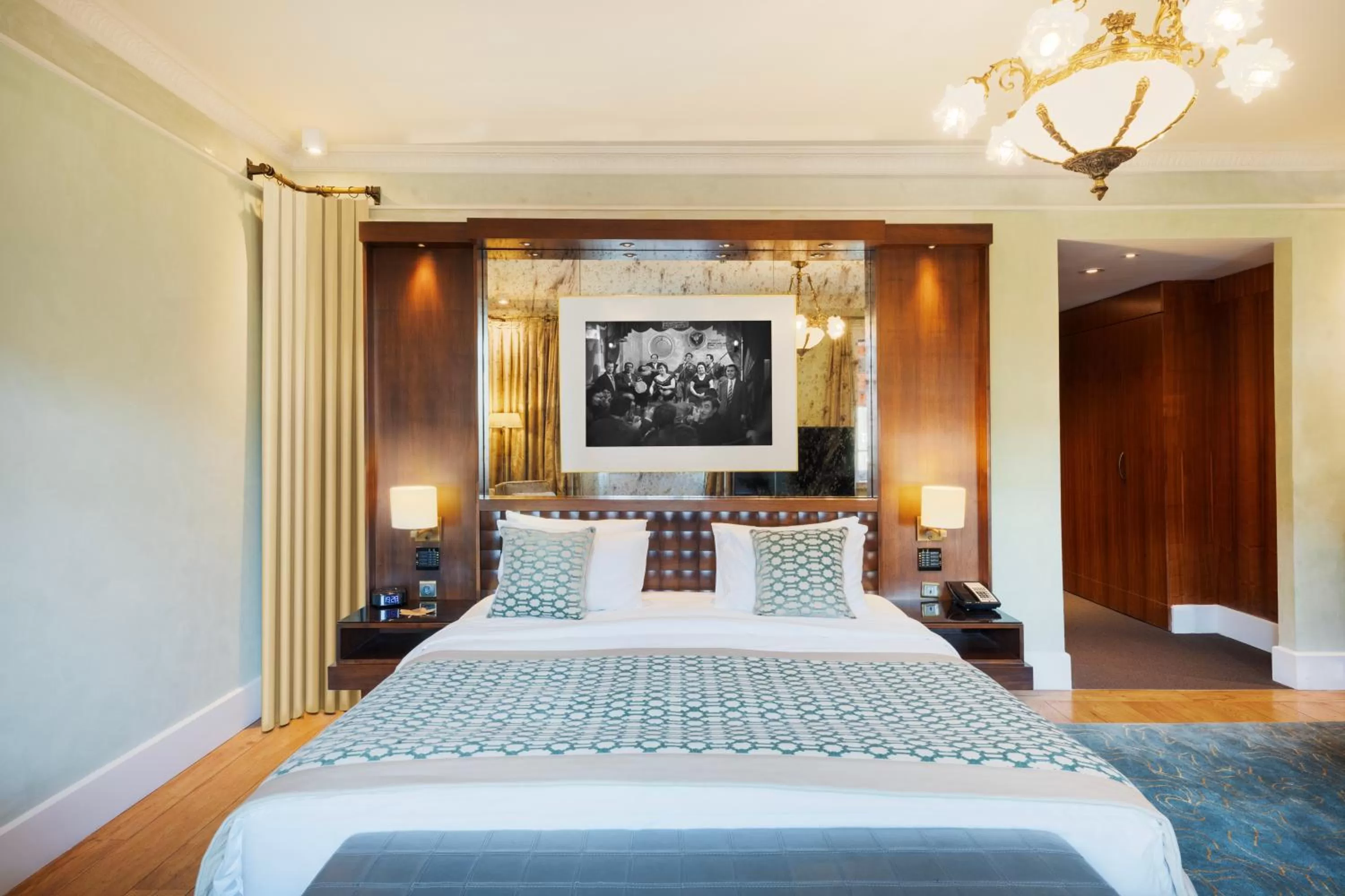 Bed in Park Hyatt Istanbul - Macka Palas