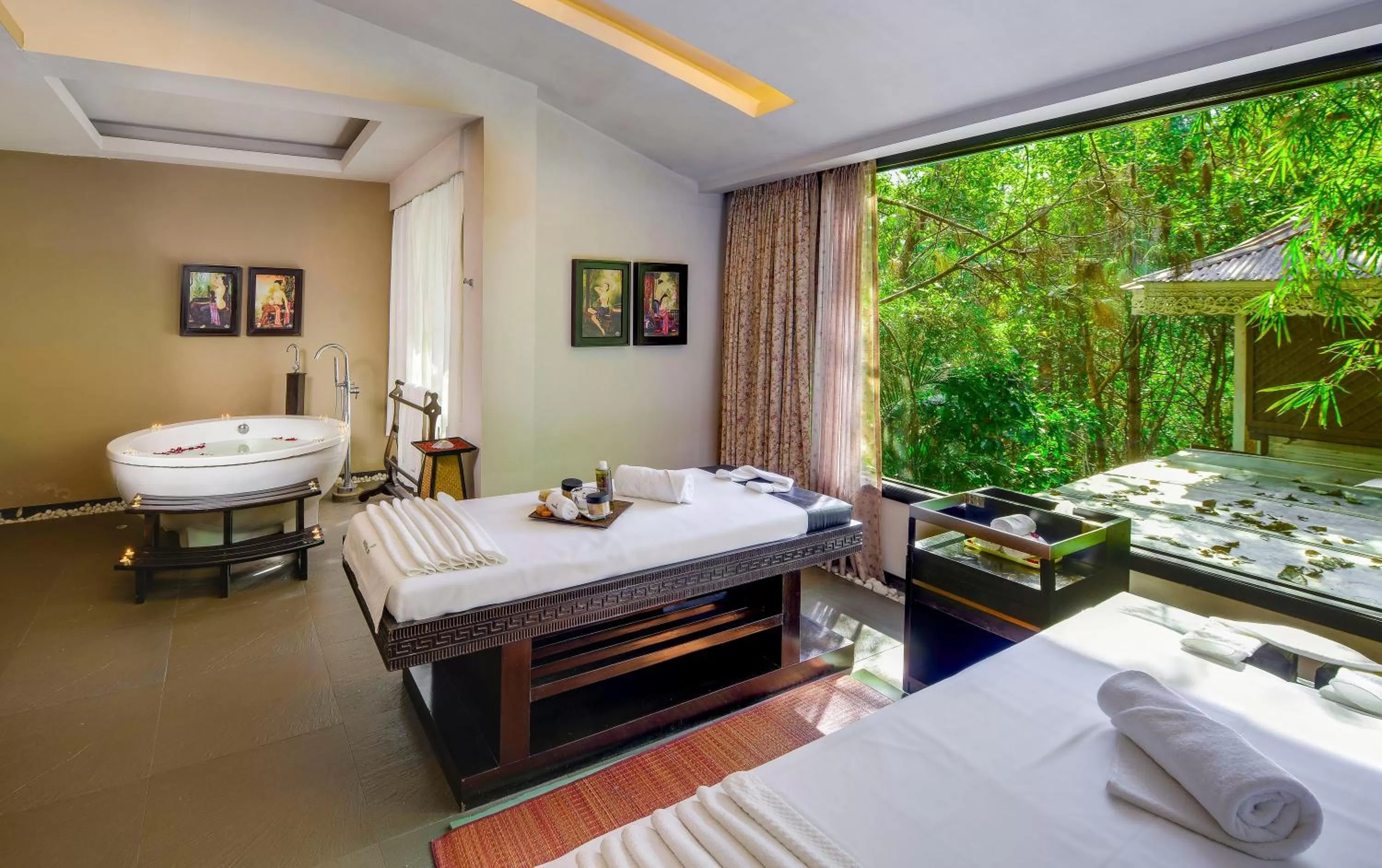 Massage, Bed in Mayfair Spa Resort & Casino