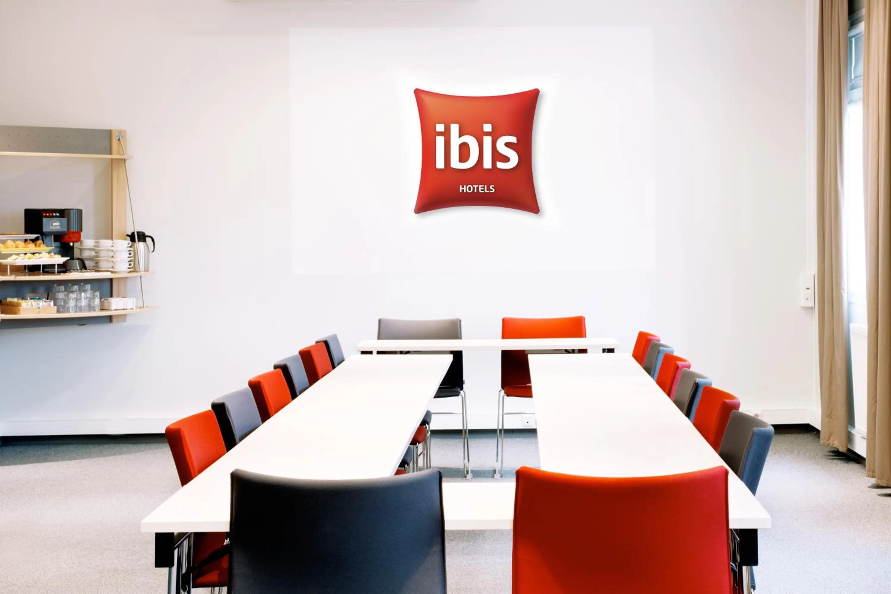 Business facilities in Ibis Warszawa Ostrobramska