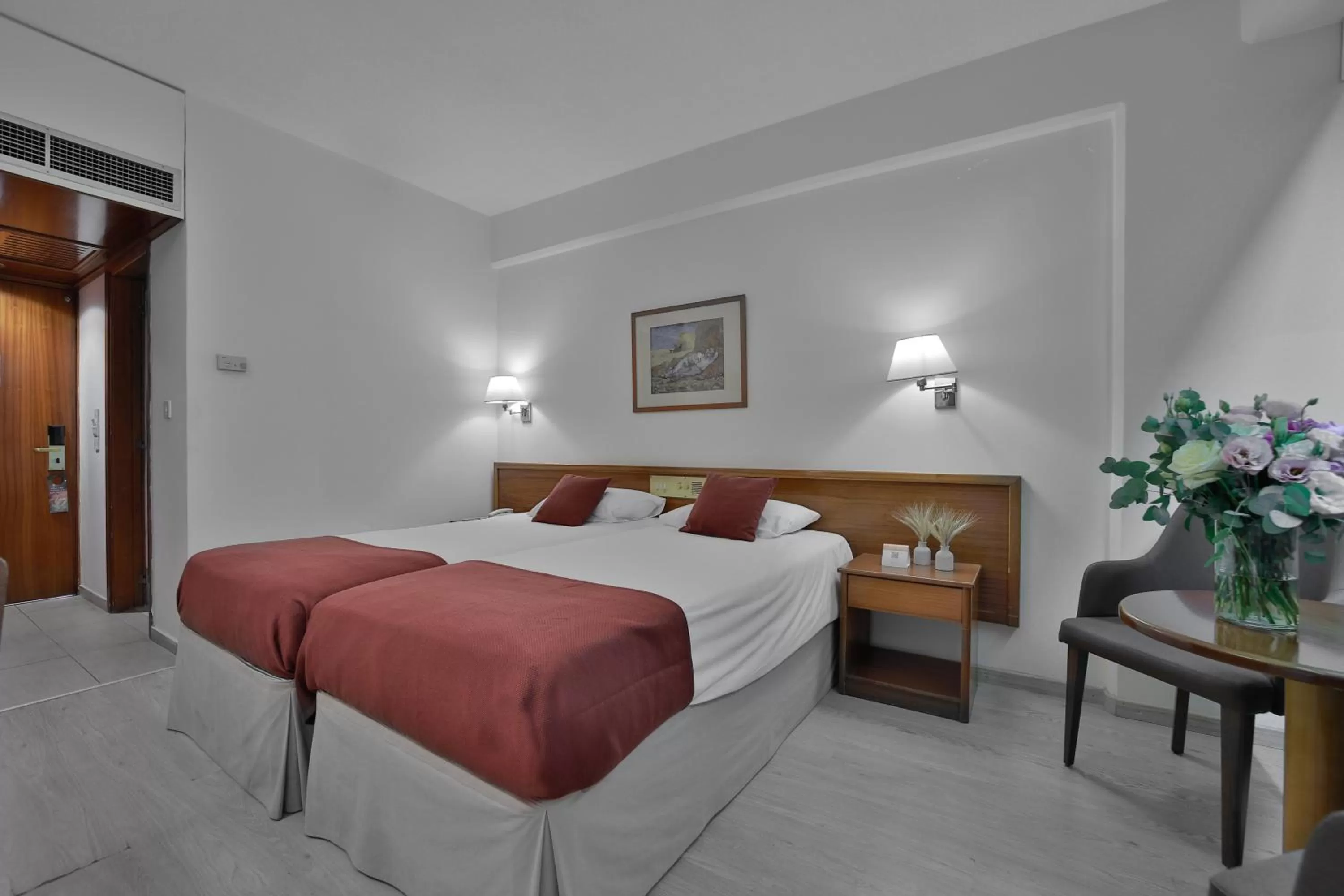 Bed in Odysseia Hotel Kapetanios