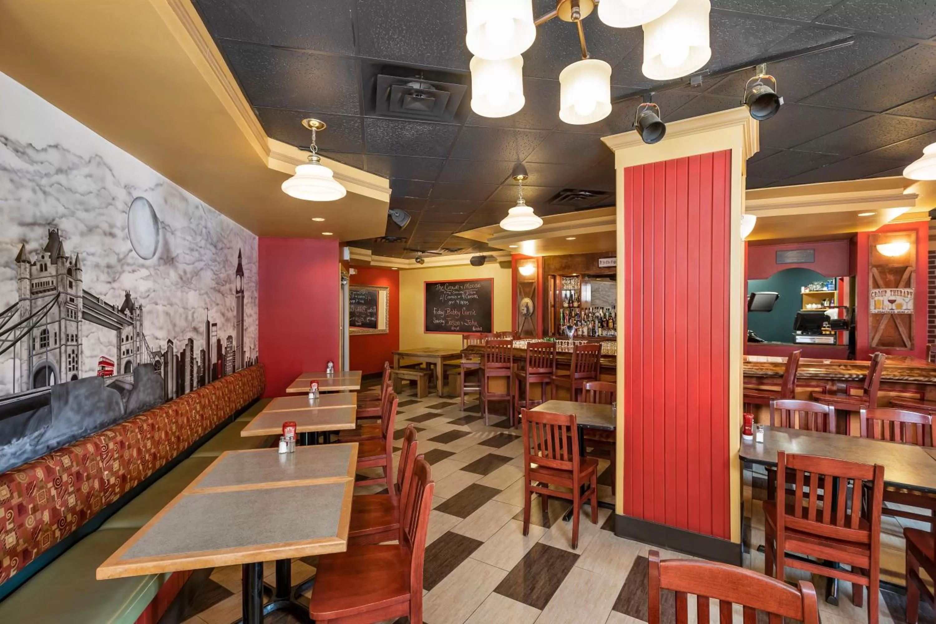 Lounge or bar in Holiday Inn Sydney - Waterfront by IHG