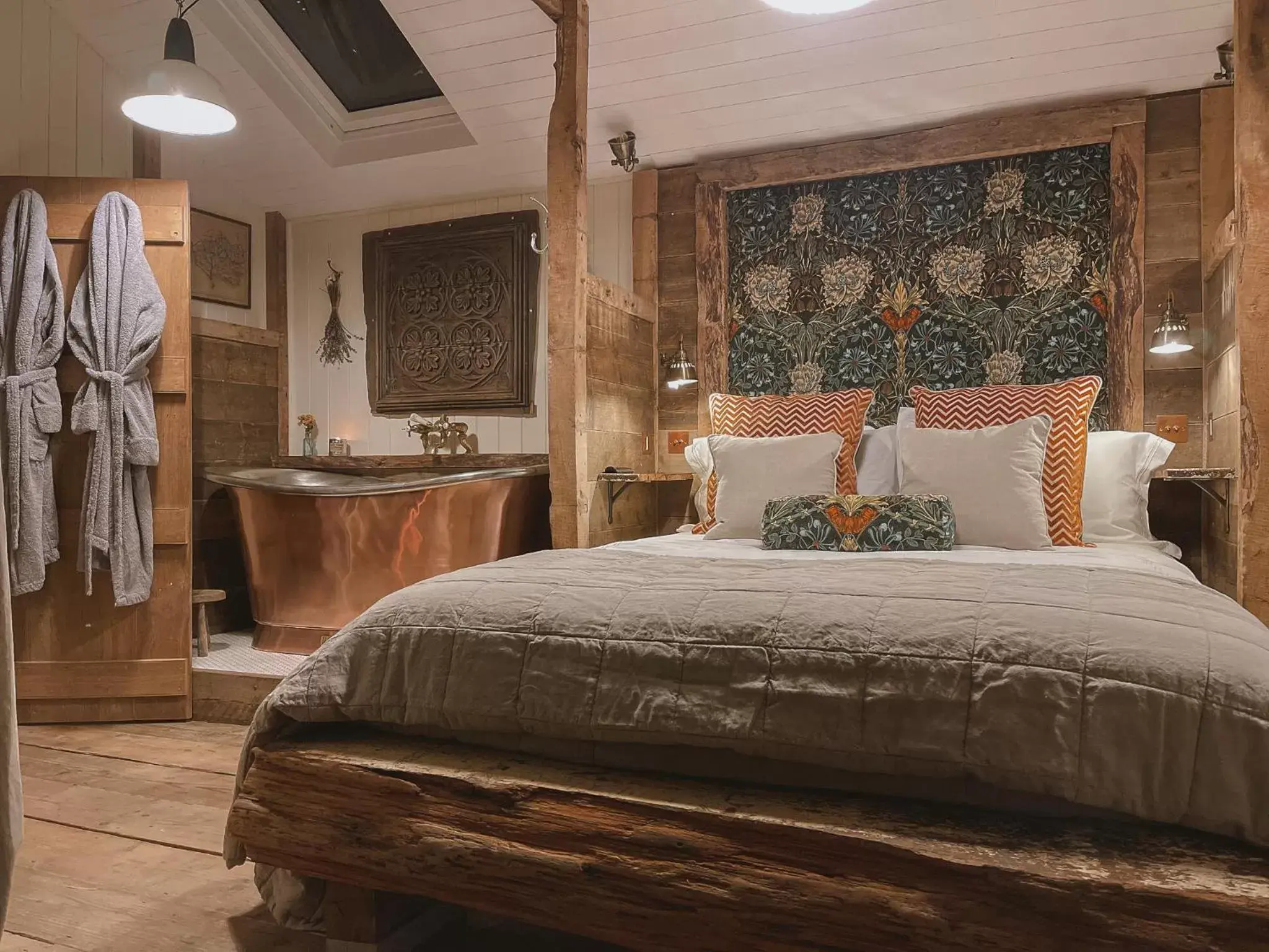 Shepherd's Hut in Outbuildings Dorset Shepherd's Hut in Outbuildings Dorset