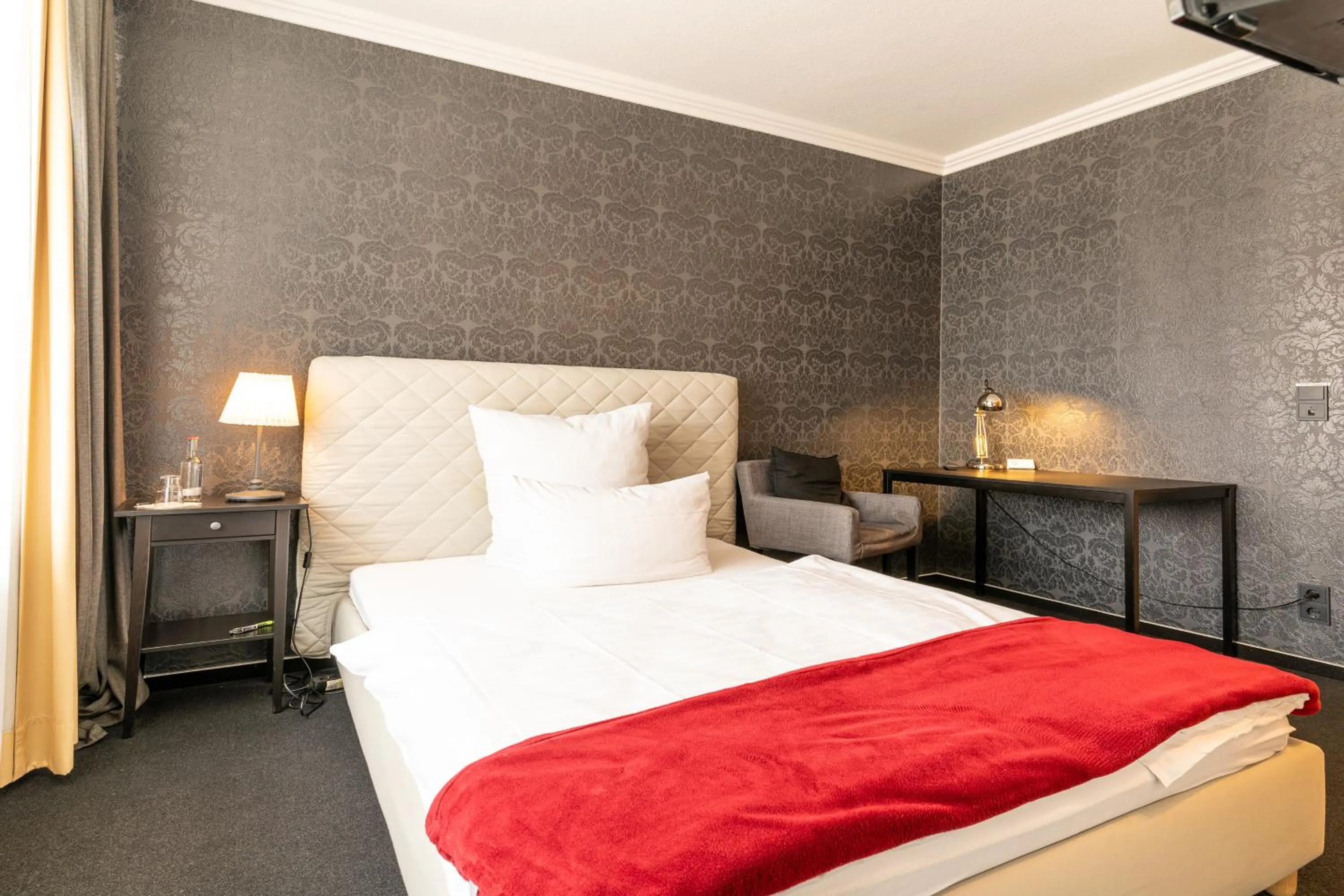 Bed in Schäfers Hotel