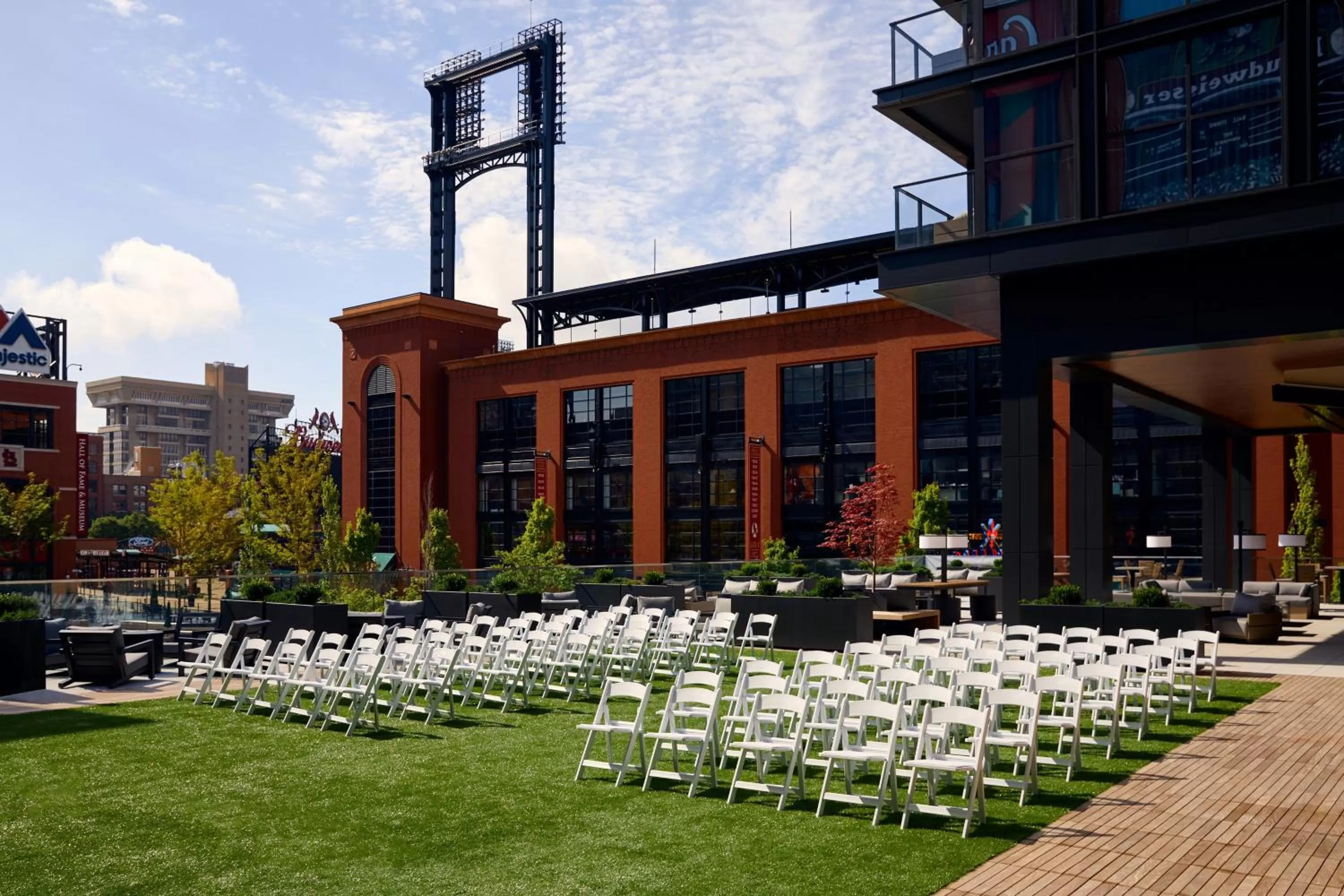 Business facilities in Live! by Loews - St. Louis