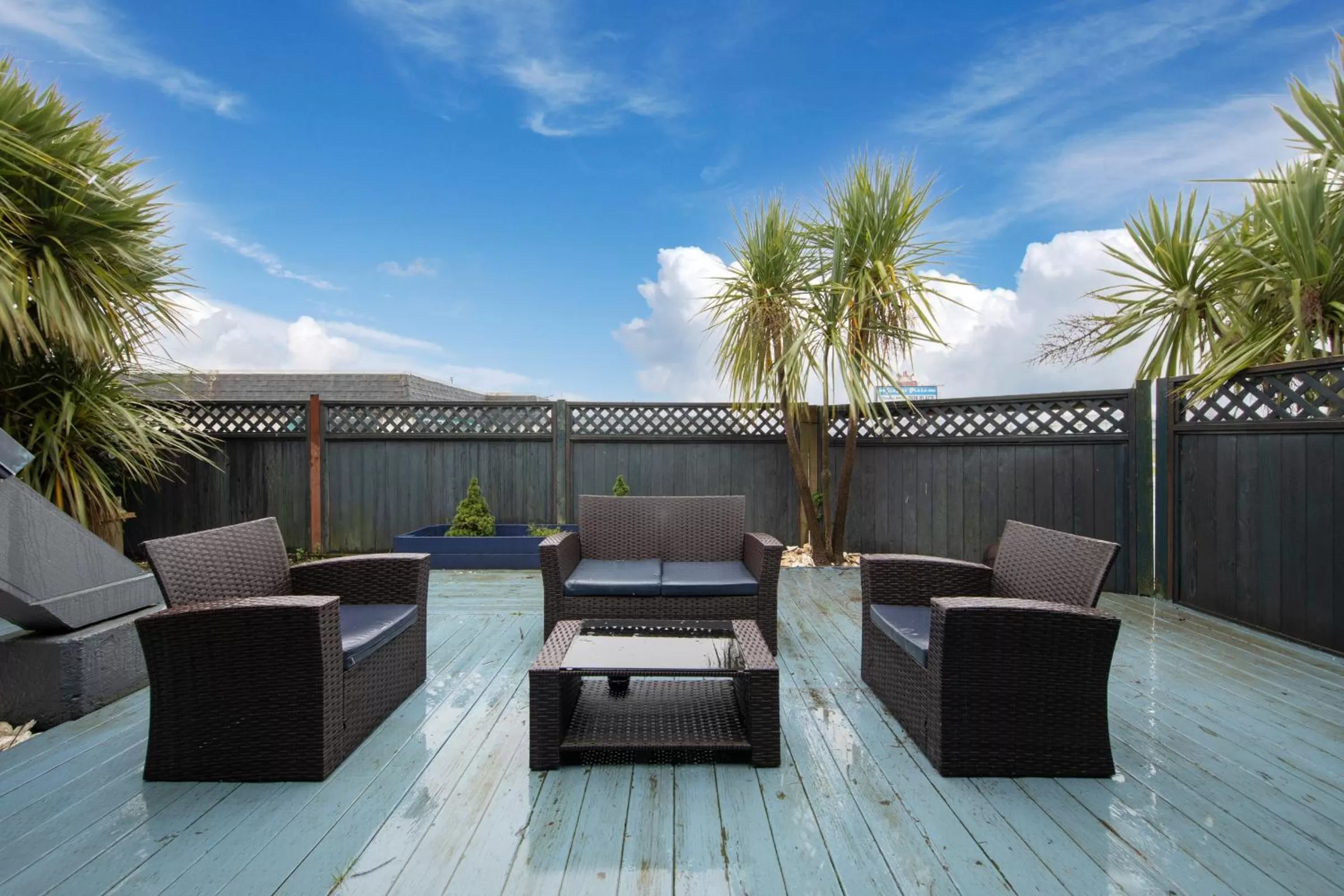 Patio in Wanderlust Inn