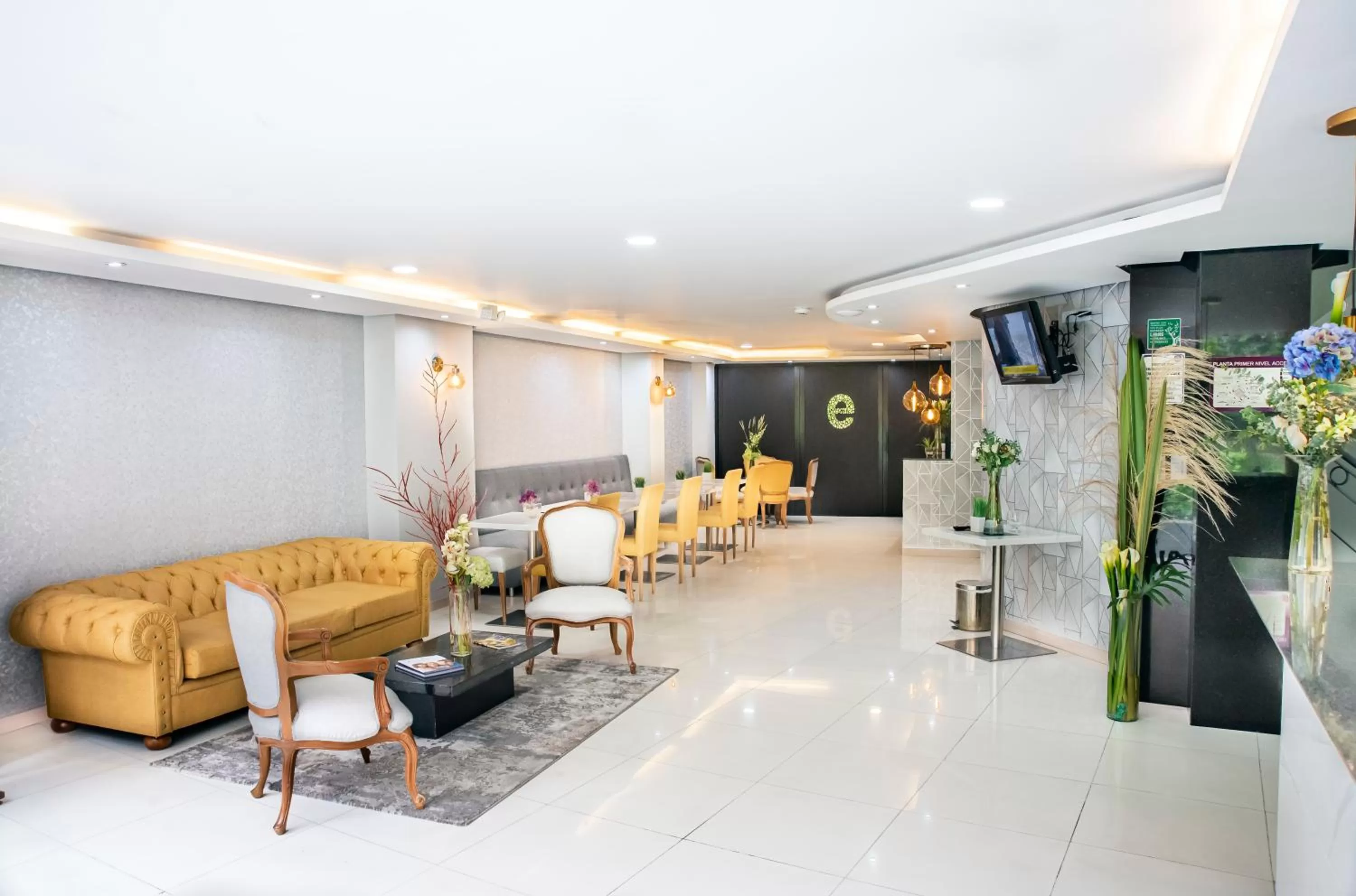 Restaurant/places to eat in Hotel City Bog Expo Museo