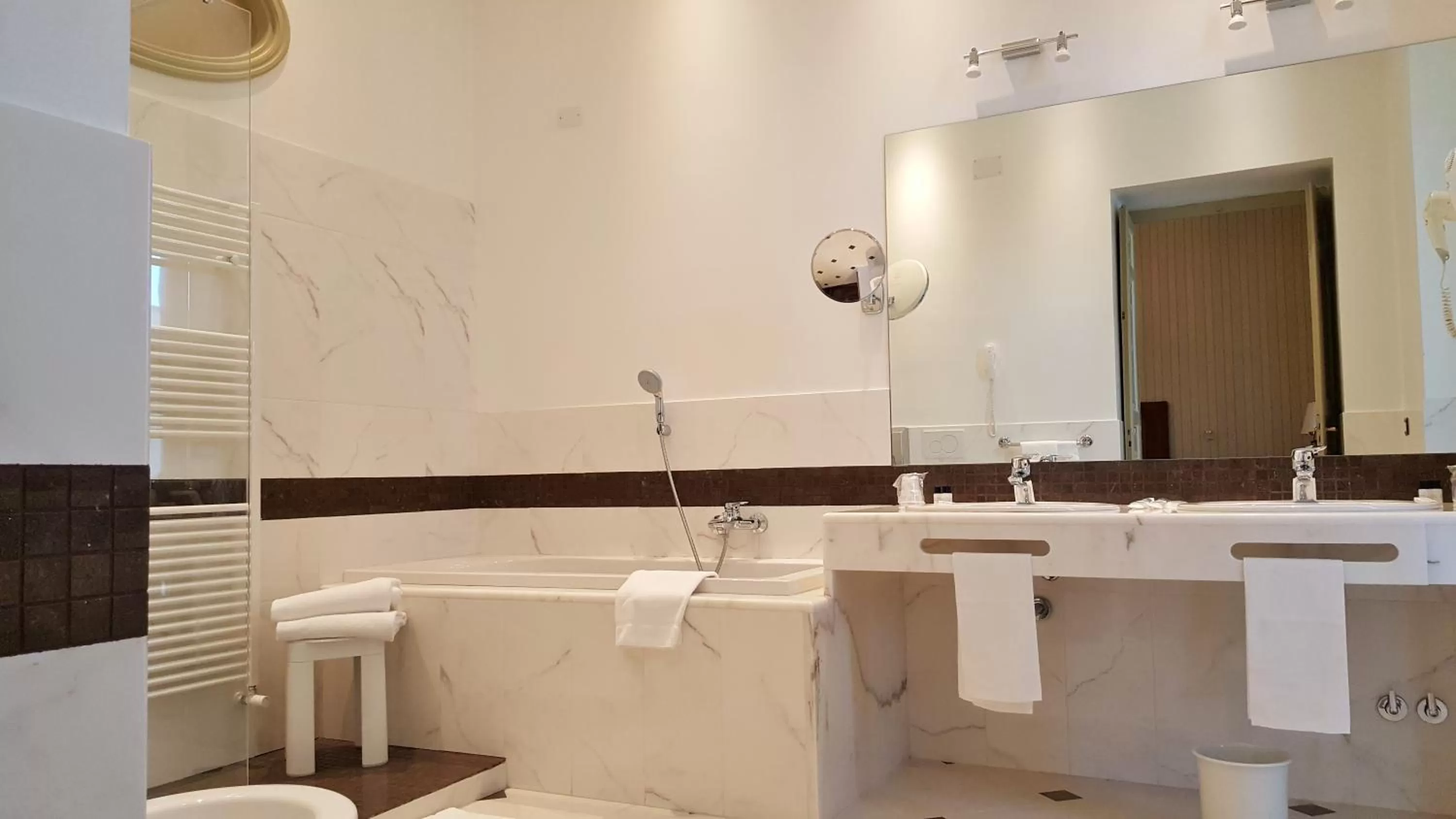 Hotel Roma e Rocca Cavour