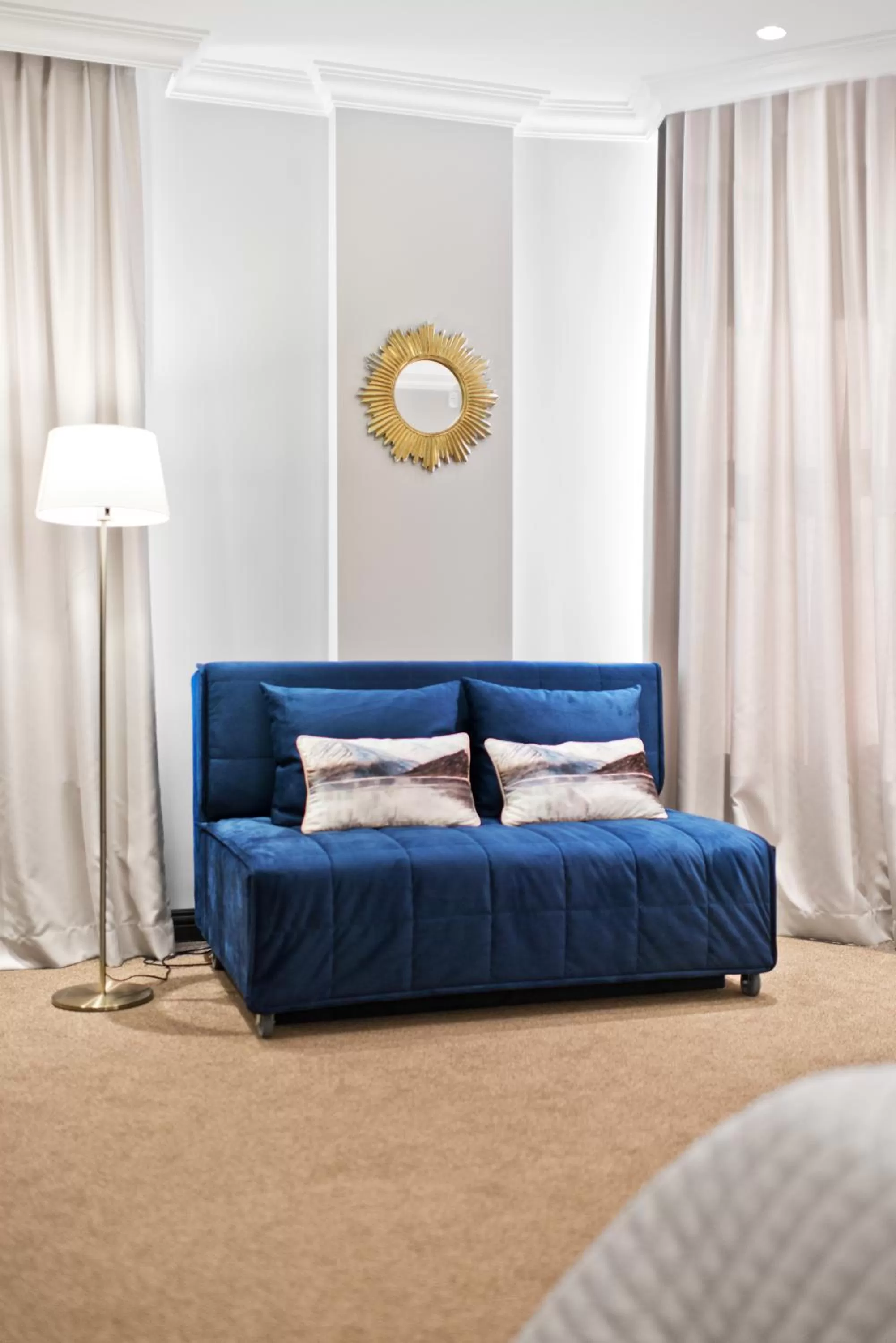 Seating area, Bed in 15th Avenue