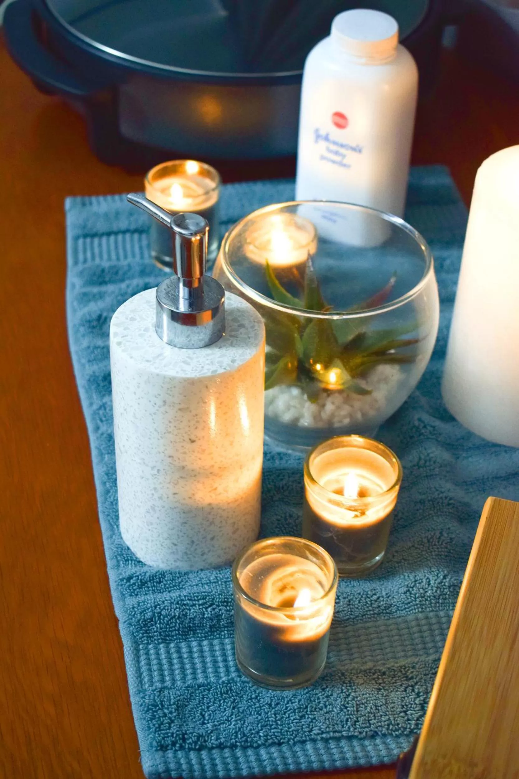 Hot Tub in The Point Hotel & Spa