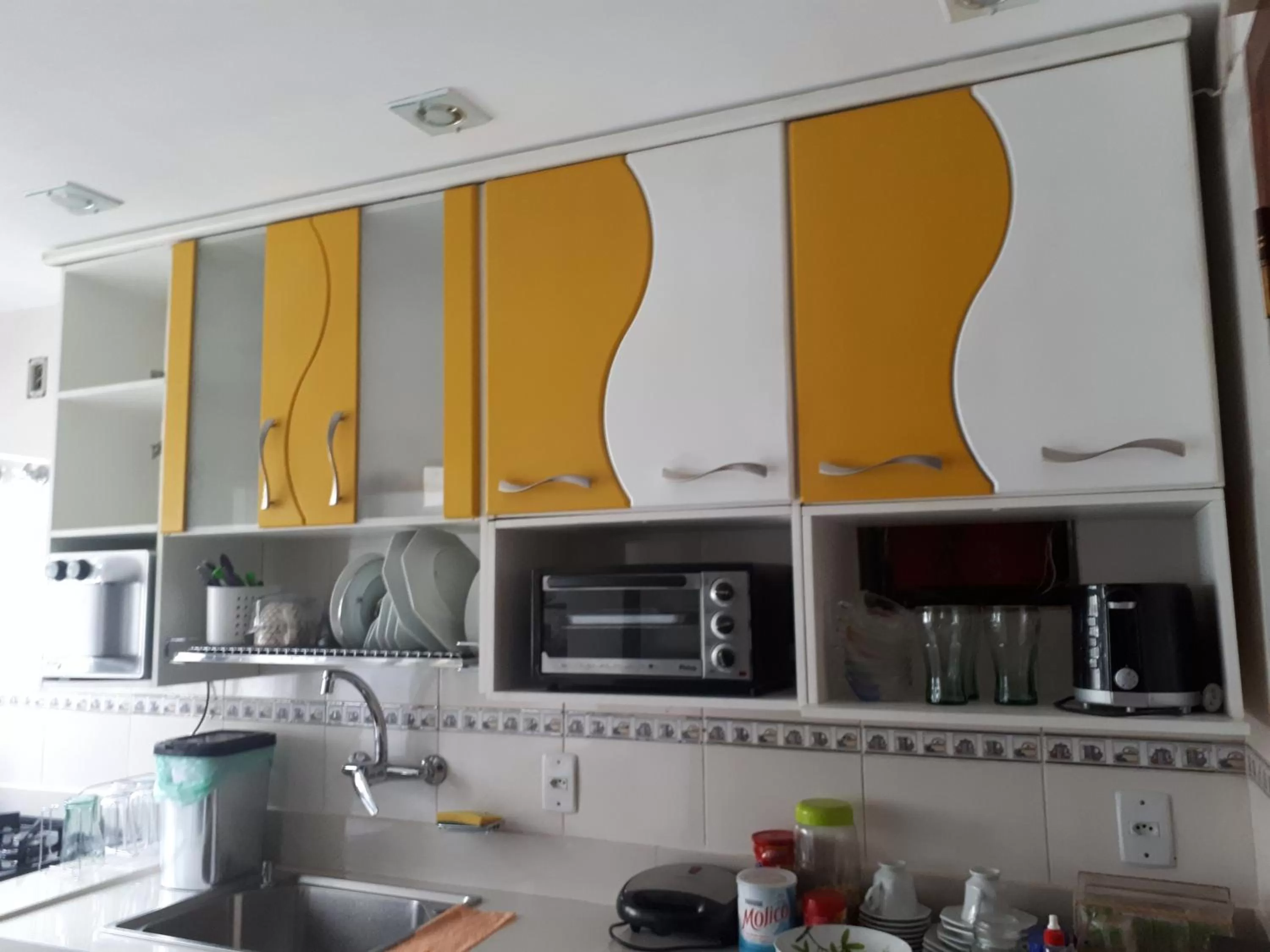 Restaurant/places to eat in Hosts in Rio Homestay