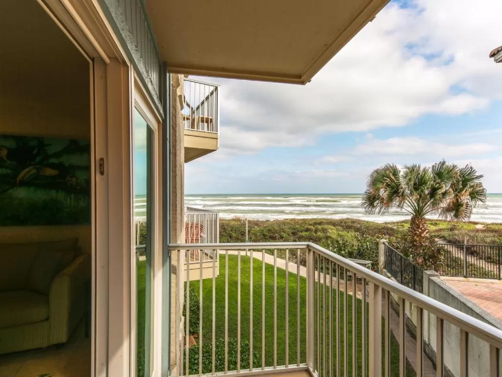 Balcony/Terrace in La Internacional Condominiums #210