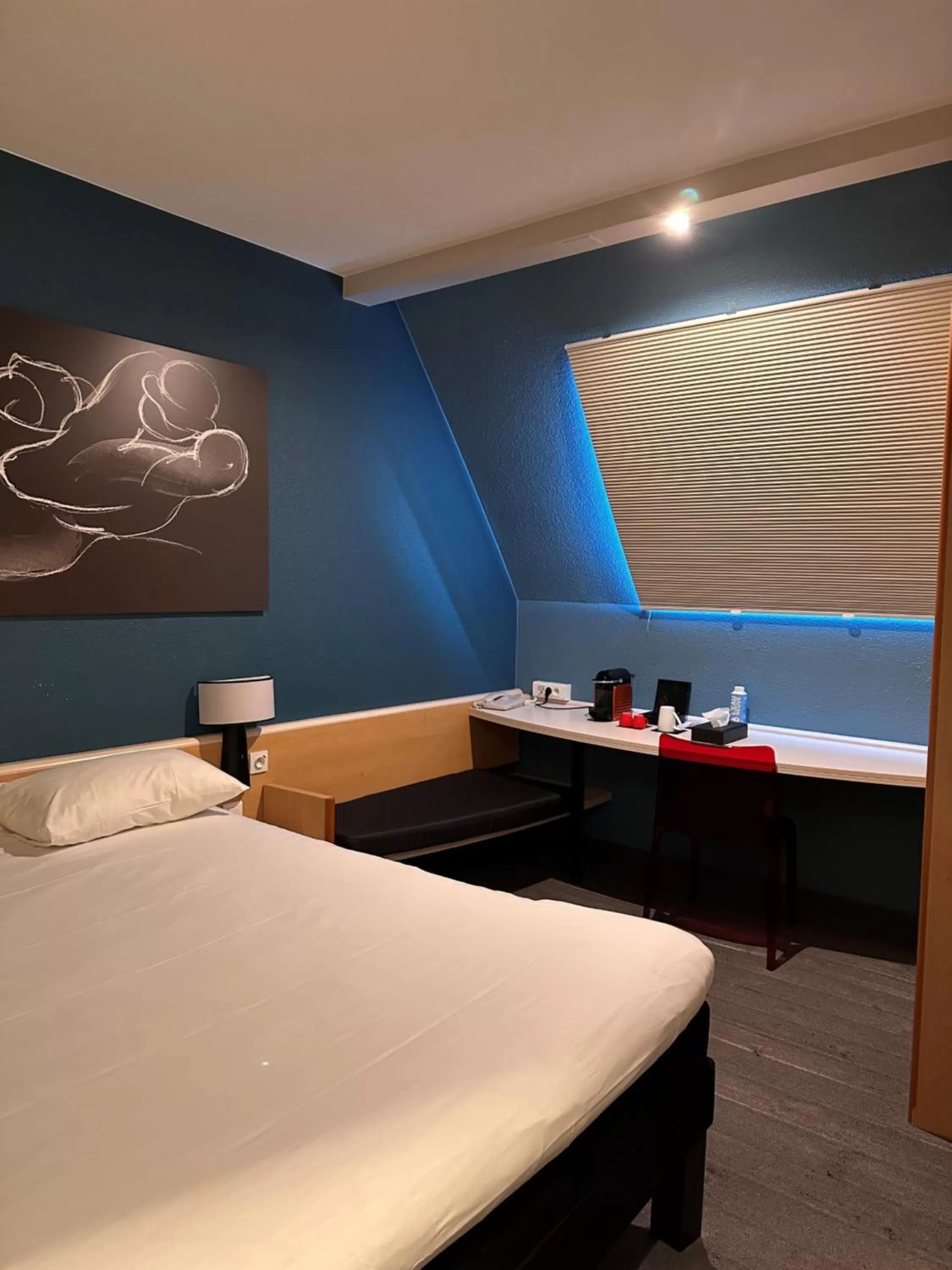 Coffee/tea facilities, Bed in ibis Besançon Centre la City