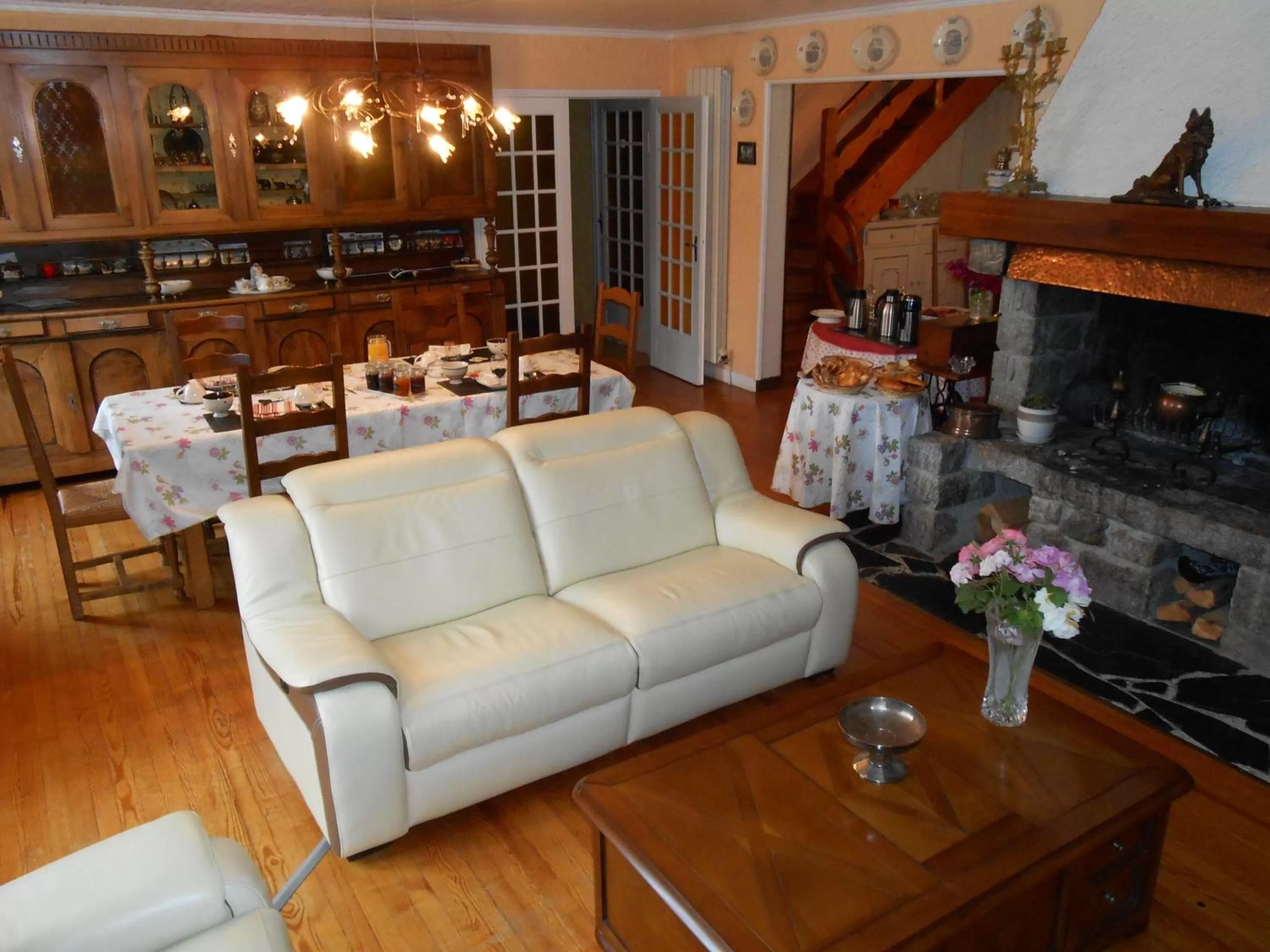 Restaurant/places to eat in Chambres d'hôtes Al Camp d'Espalougues