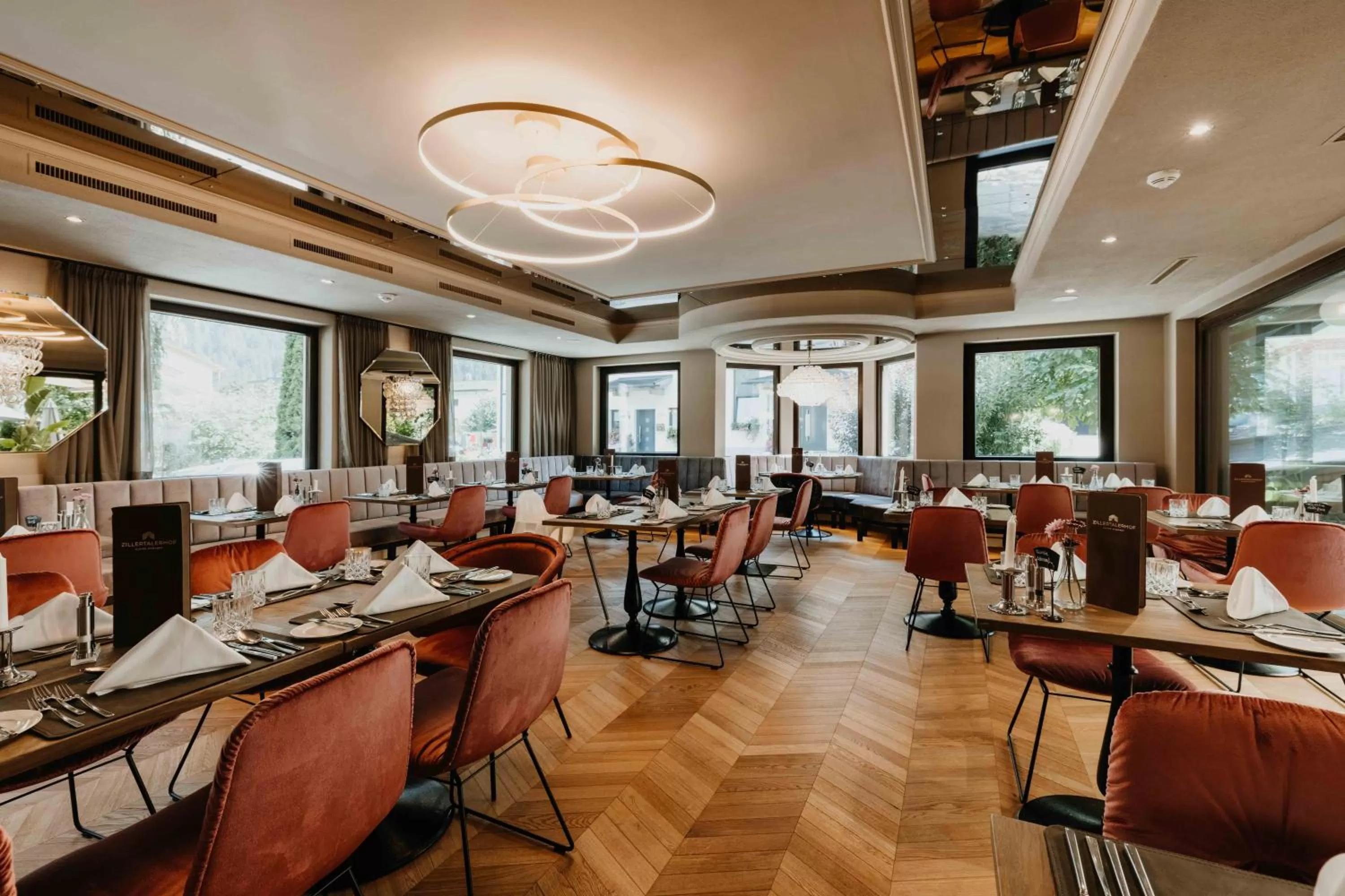 Restaurant/places to eat in Alpine Hideaway ZILLERTALERHOF - 4 Sterne Superior