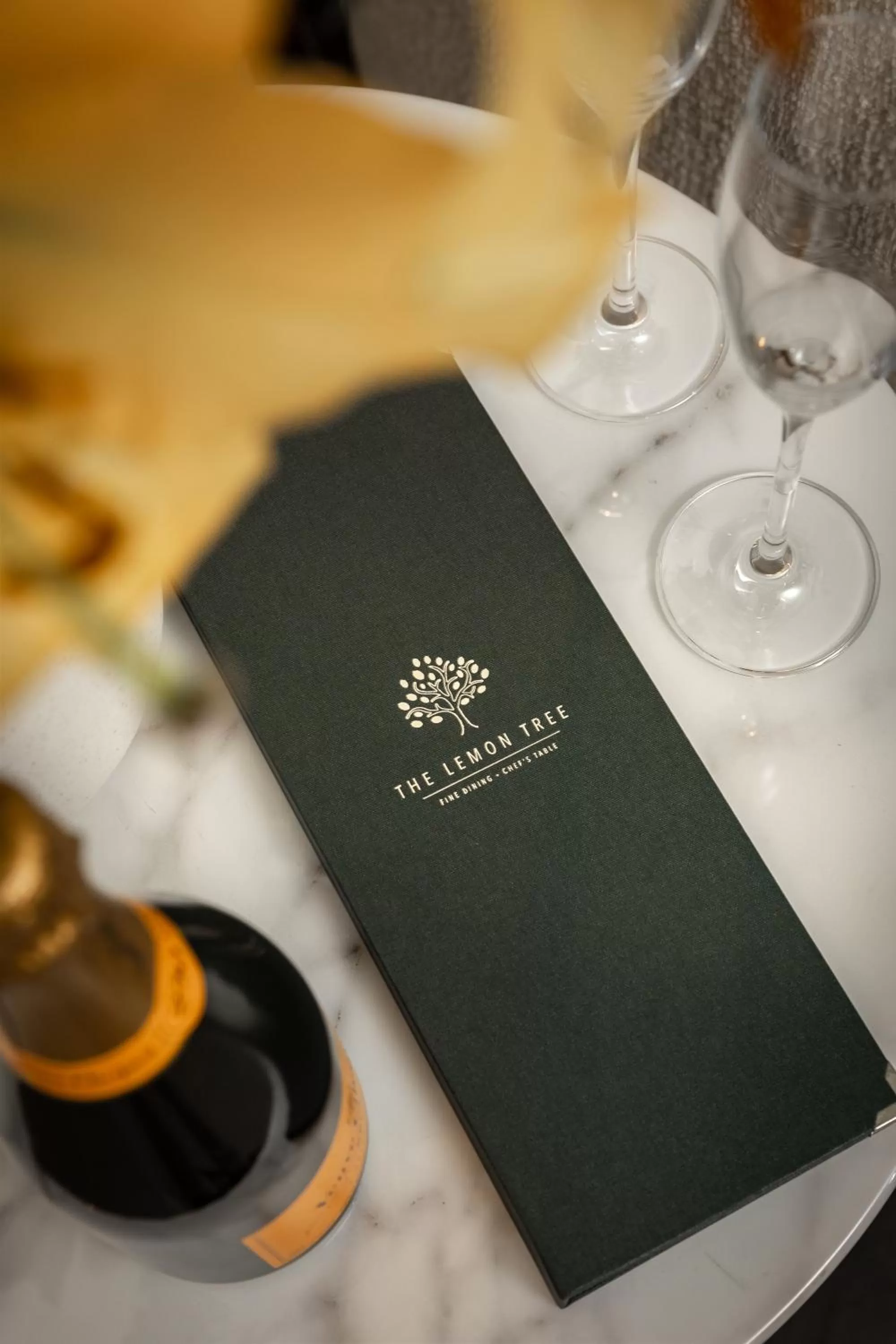 Restaurant/places to eat in The Lemon Suites