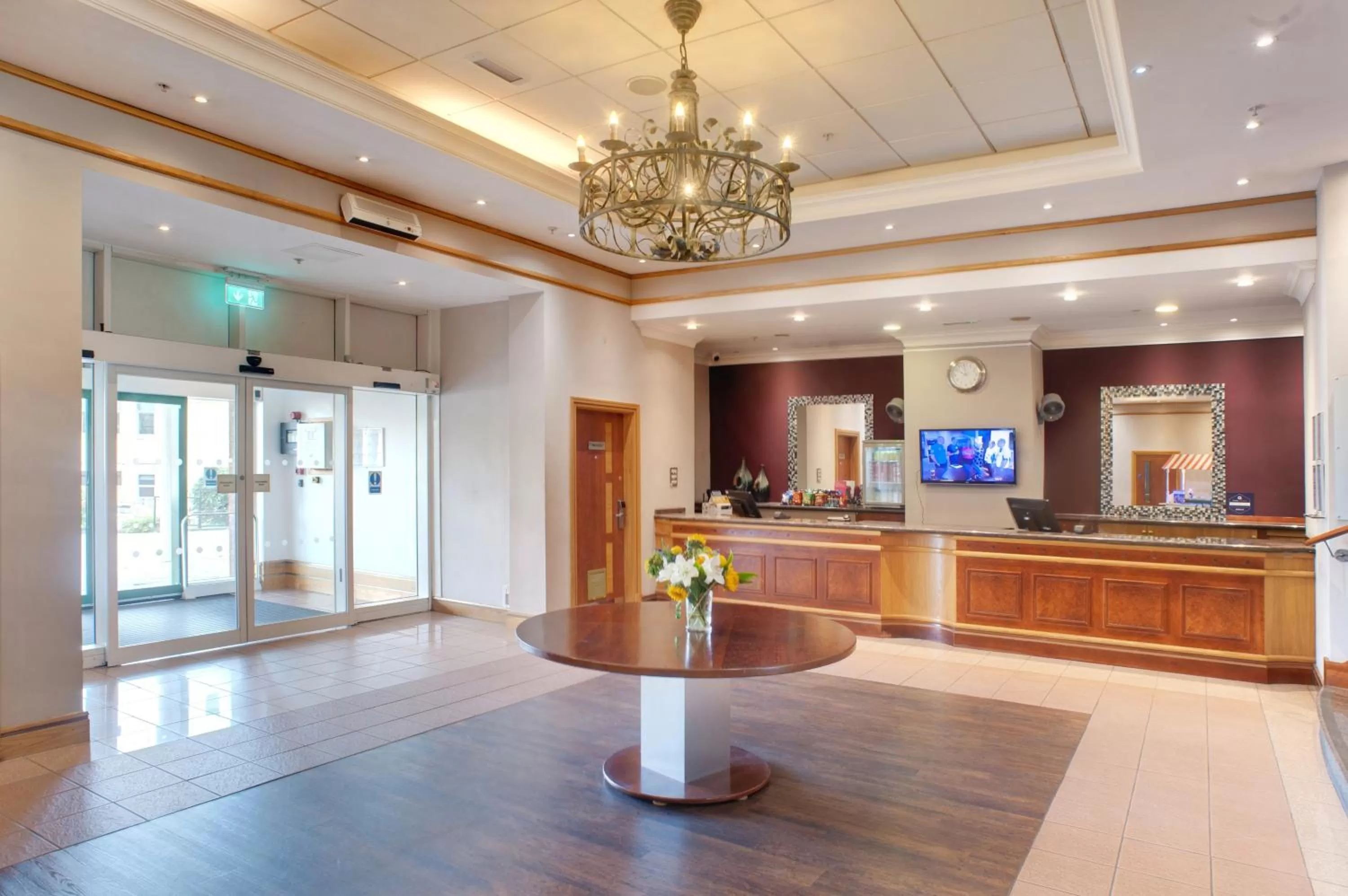 Lobby or reception in Best Western Plus The Quays Hotel Sheffield