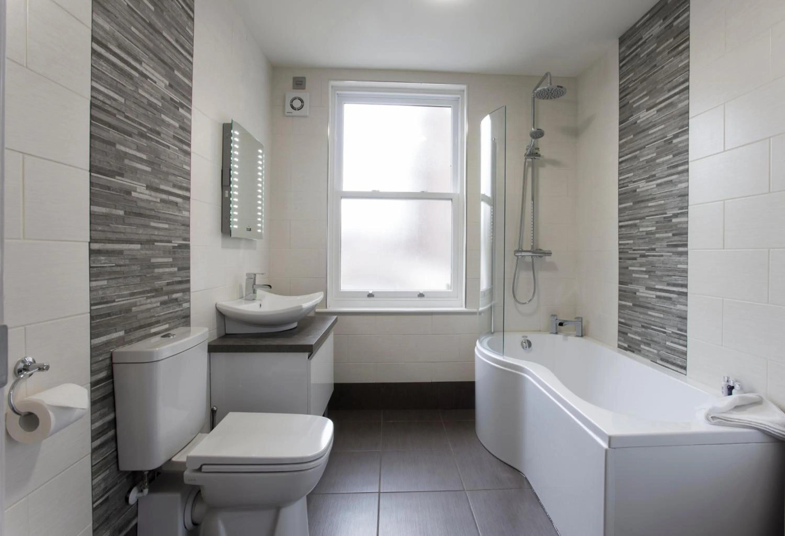 Bathroom in The White Hart Hotel