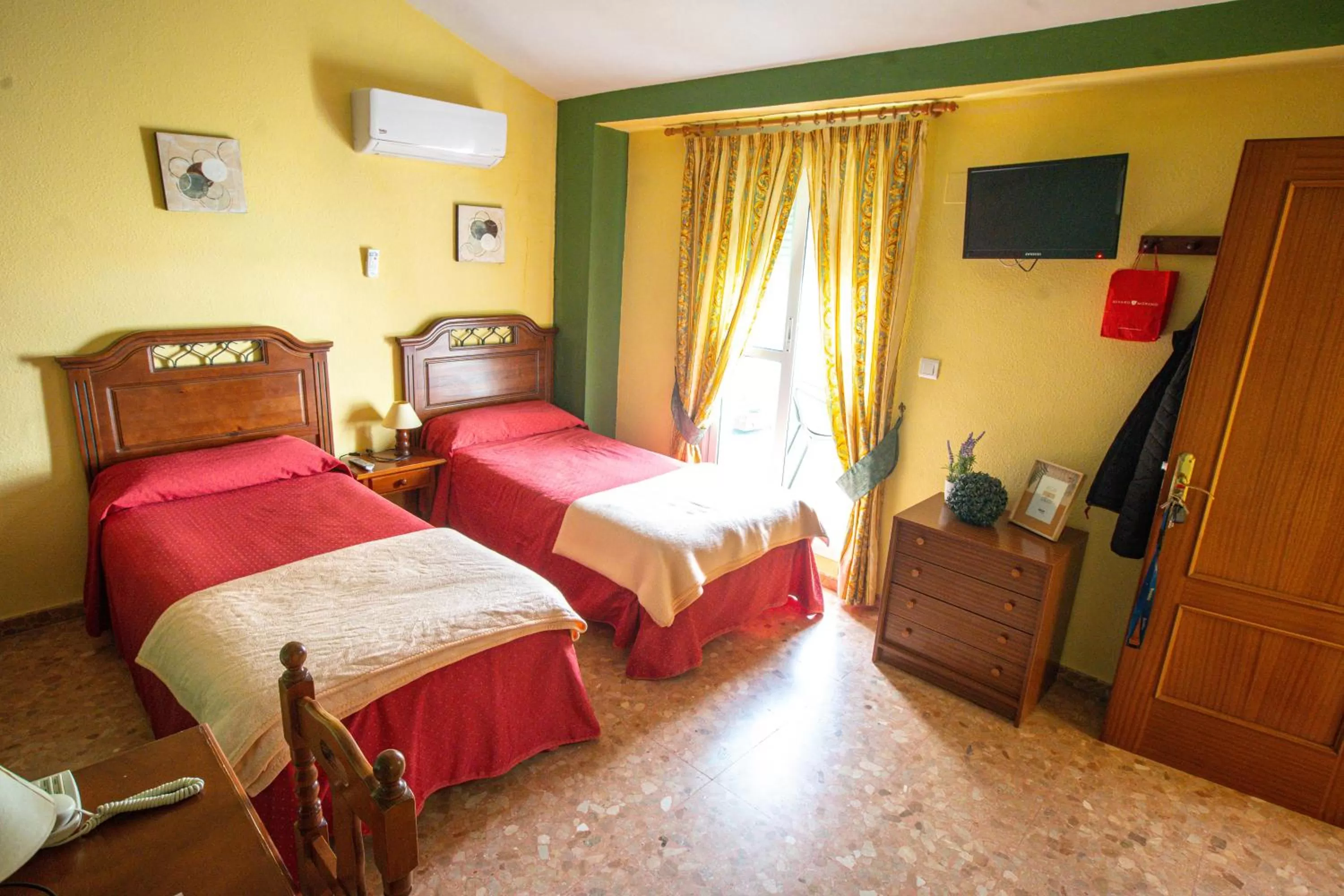 Off site, Bed in Hotel Arunda II