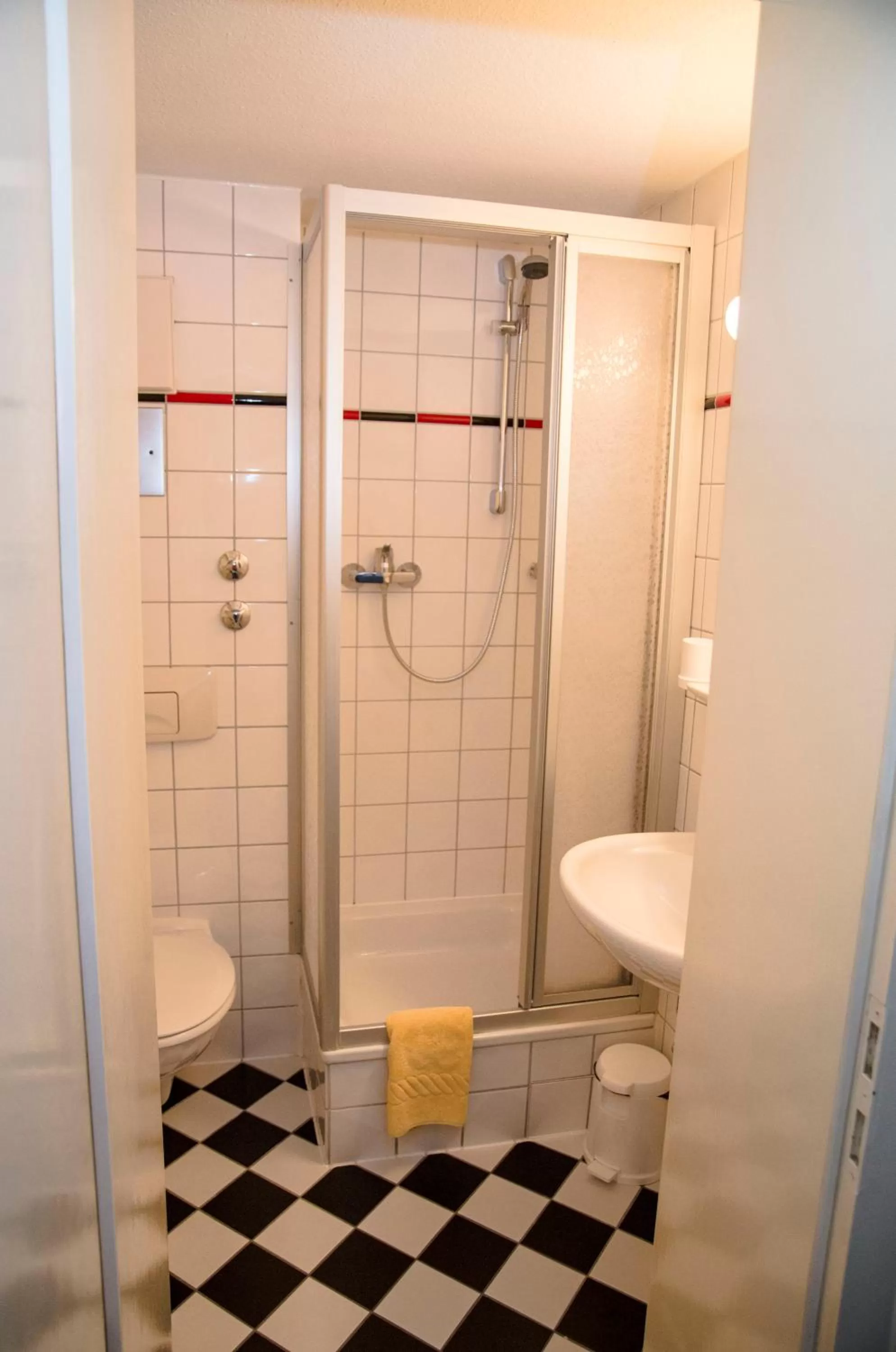 Bathroom in Hotel am Rathaus