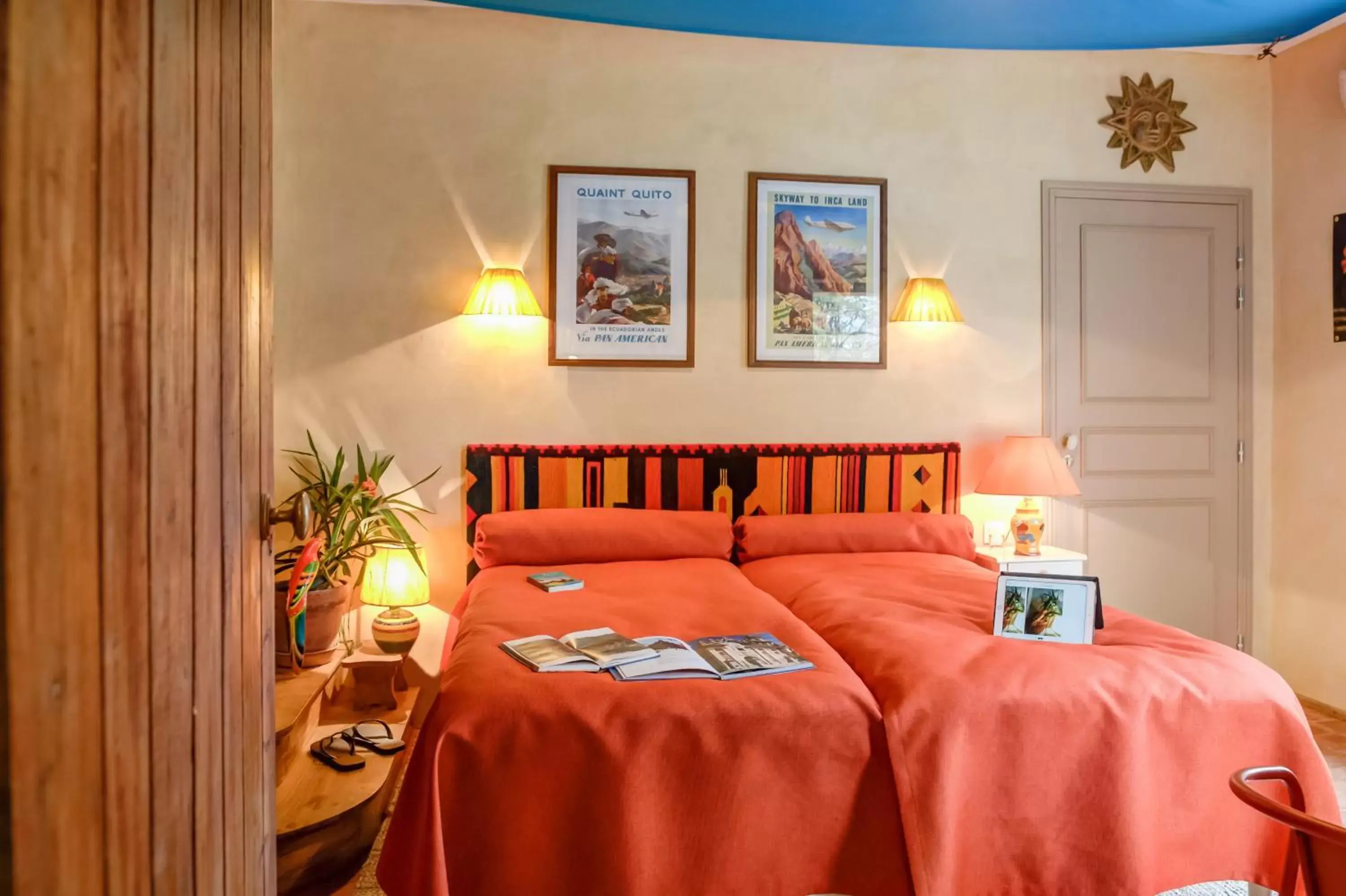 Twin Room with Garden View ( Hacienda ) in Hôtel des 4 continents - Le Mans Twin Room with Garden View ( Hacienda ) in Hôtel des 4 continents - Le Mans