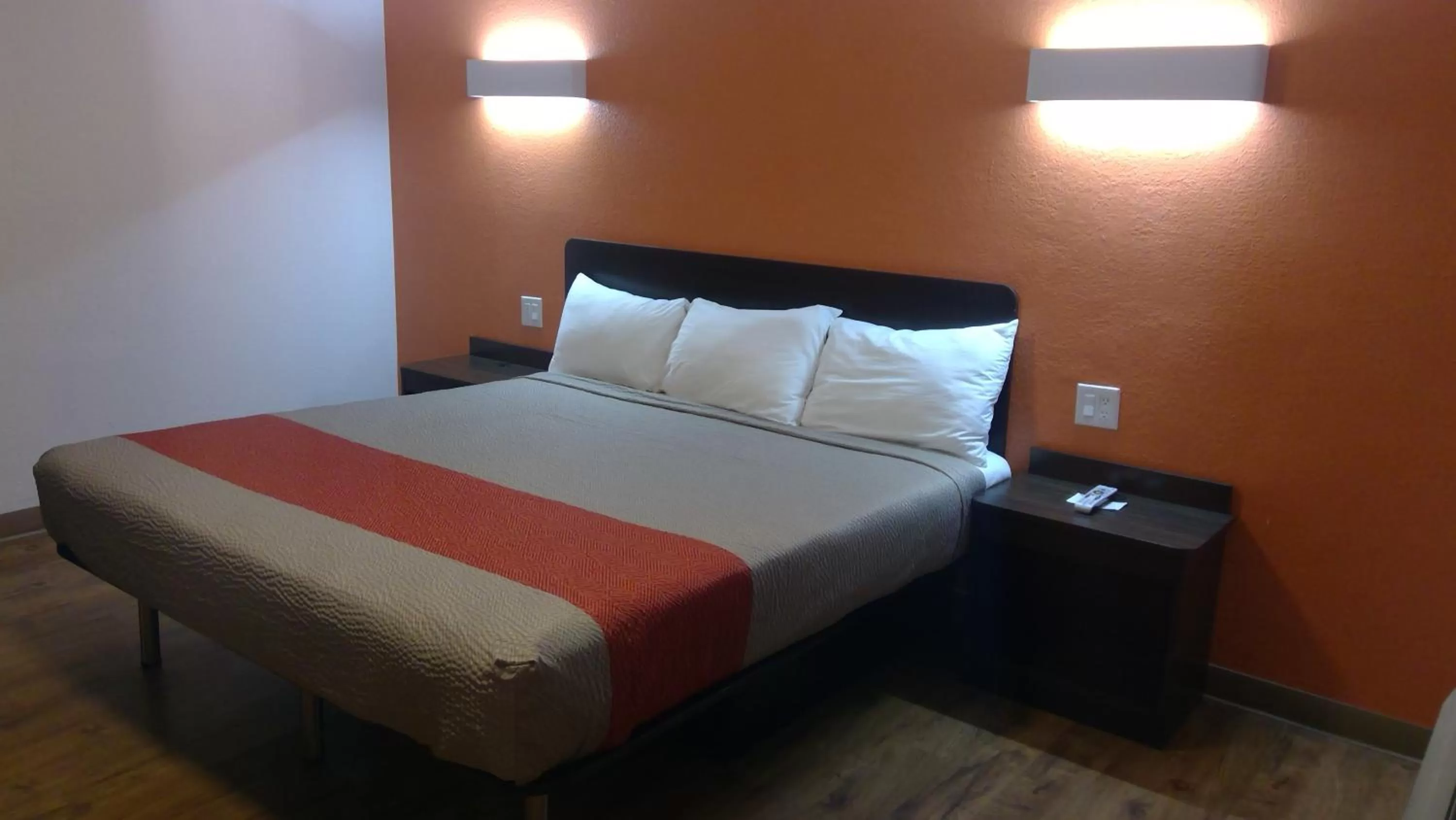 Bed in Motel 6-Clovis, NM