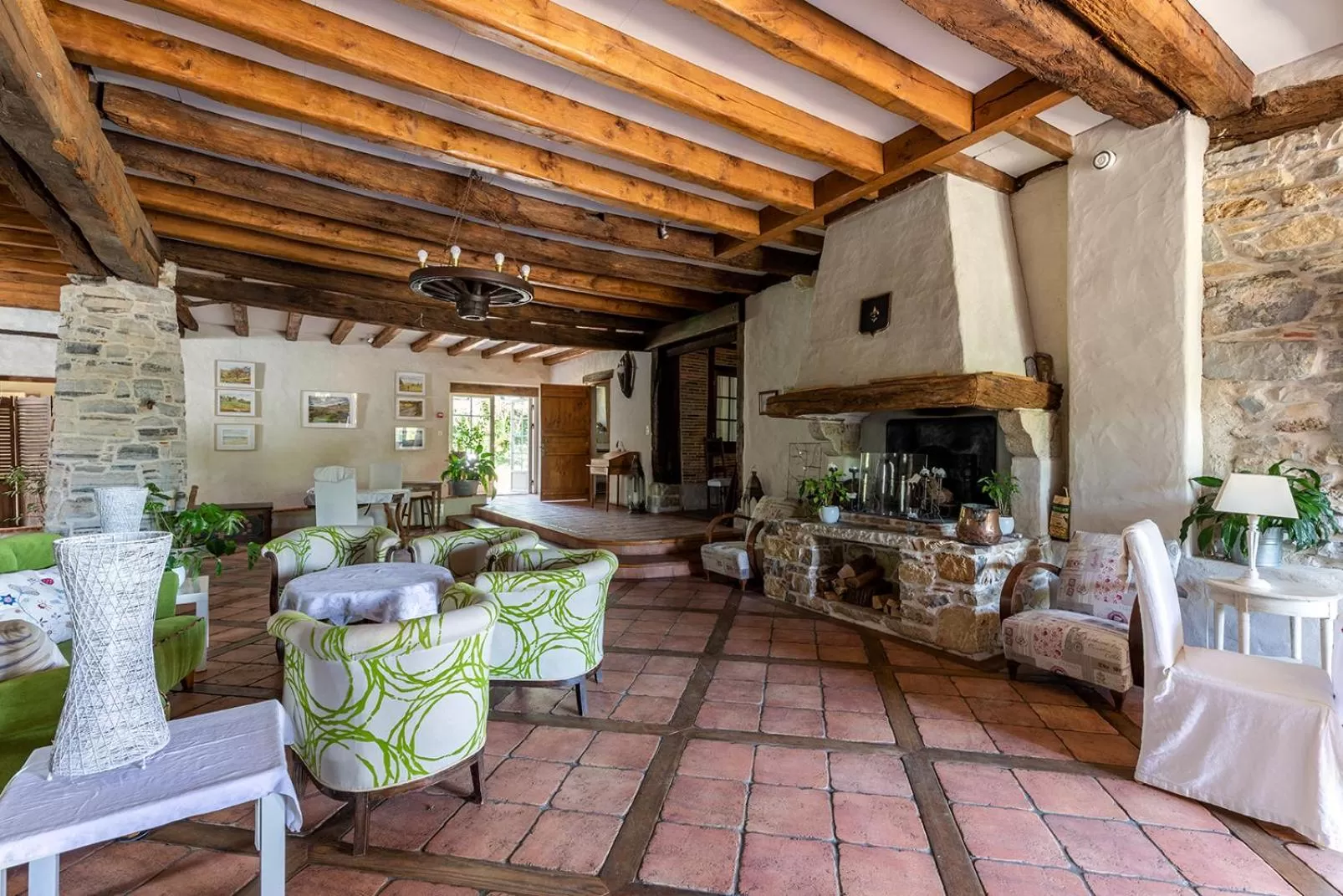 Lounge or bar in Domaine de Bassilour