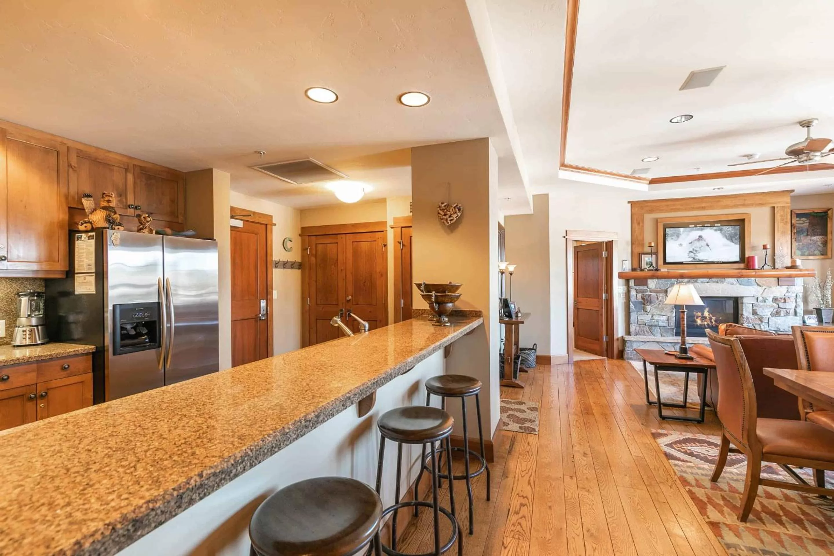 Restaurant/Places to Eat in East West Hospitality at Tahoe