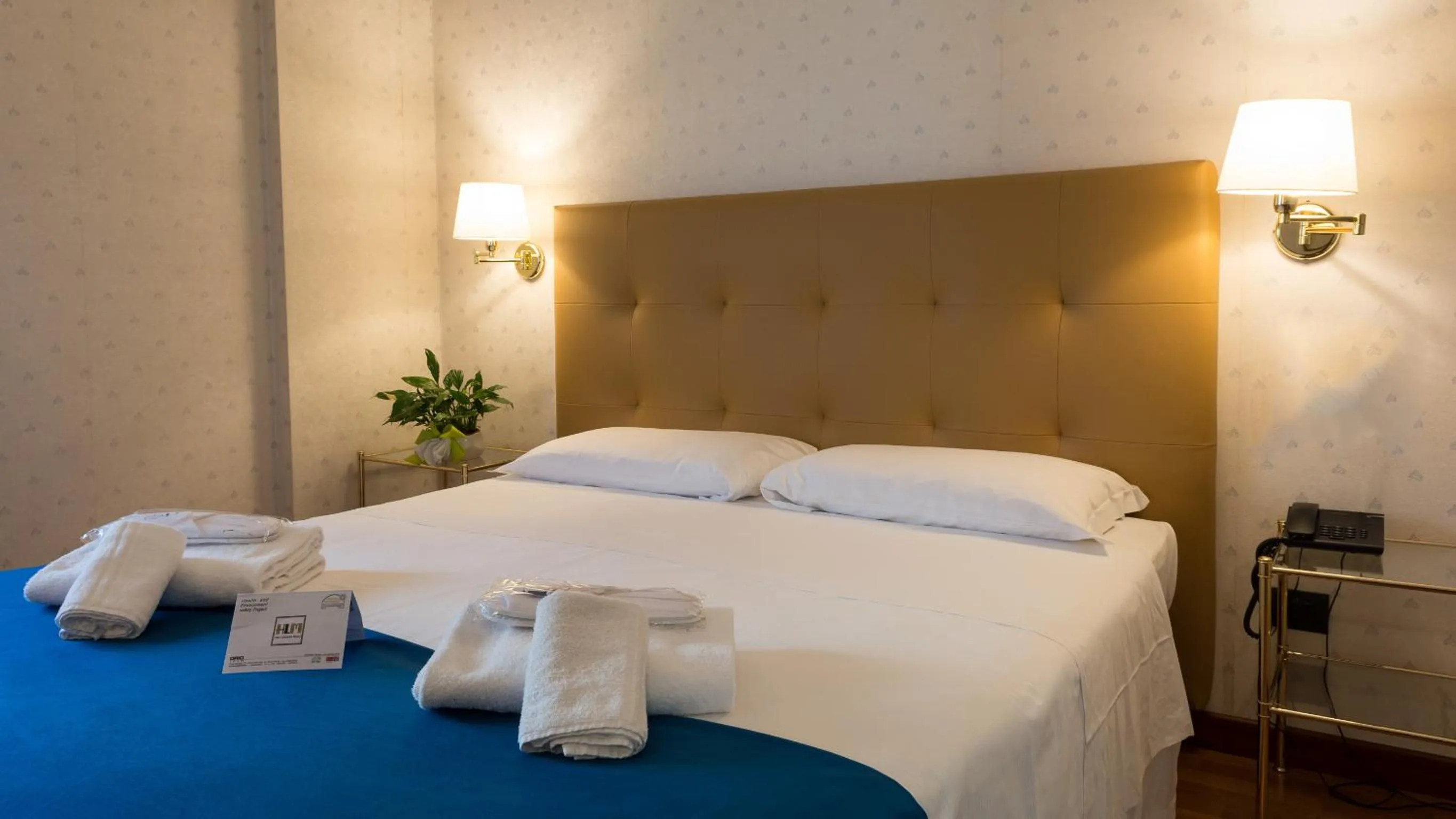 Other, Bed in Hotel Lombardia