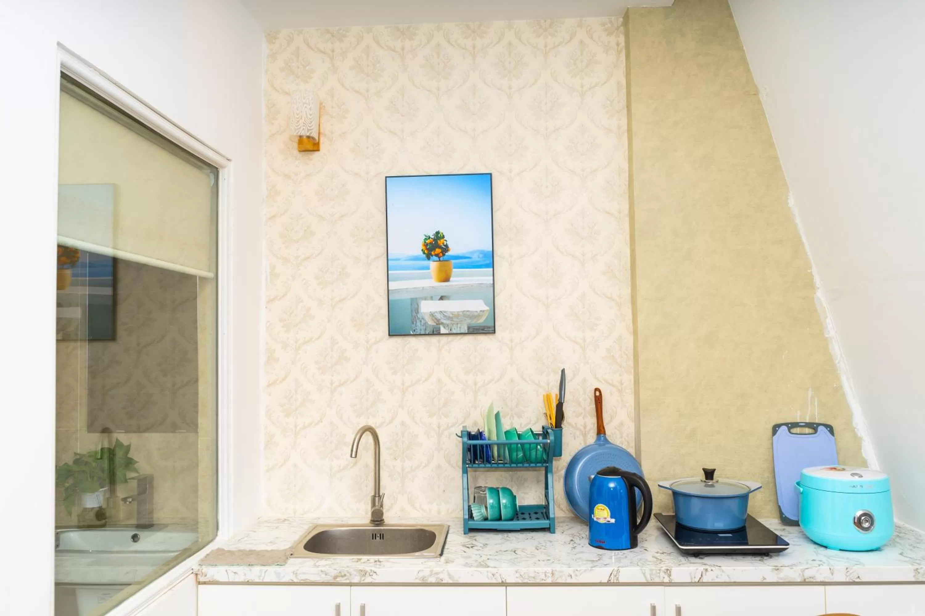 Kitchen or kitchenette in Ngàn Phố Studio & Love Hotel