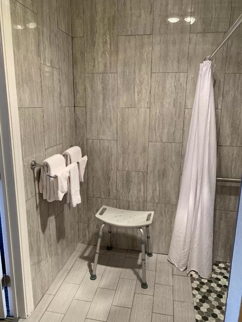 Bathroom in Good Living Inn