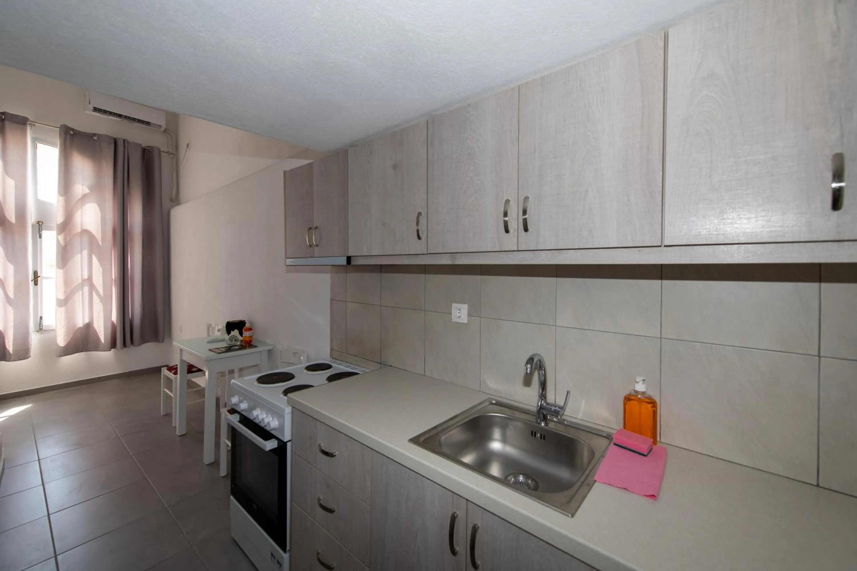 Communal kitchen in Porto Castello