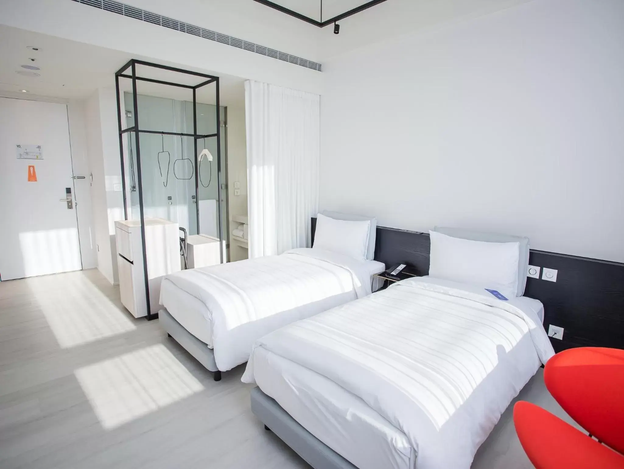 Twin Room with Private Bathroom in The Place Taichung Twin Room with Private Bathroom in The Place Taichung