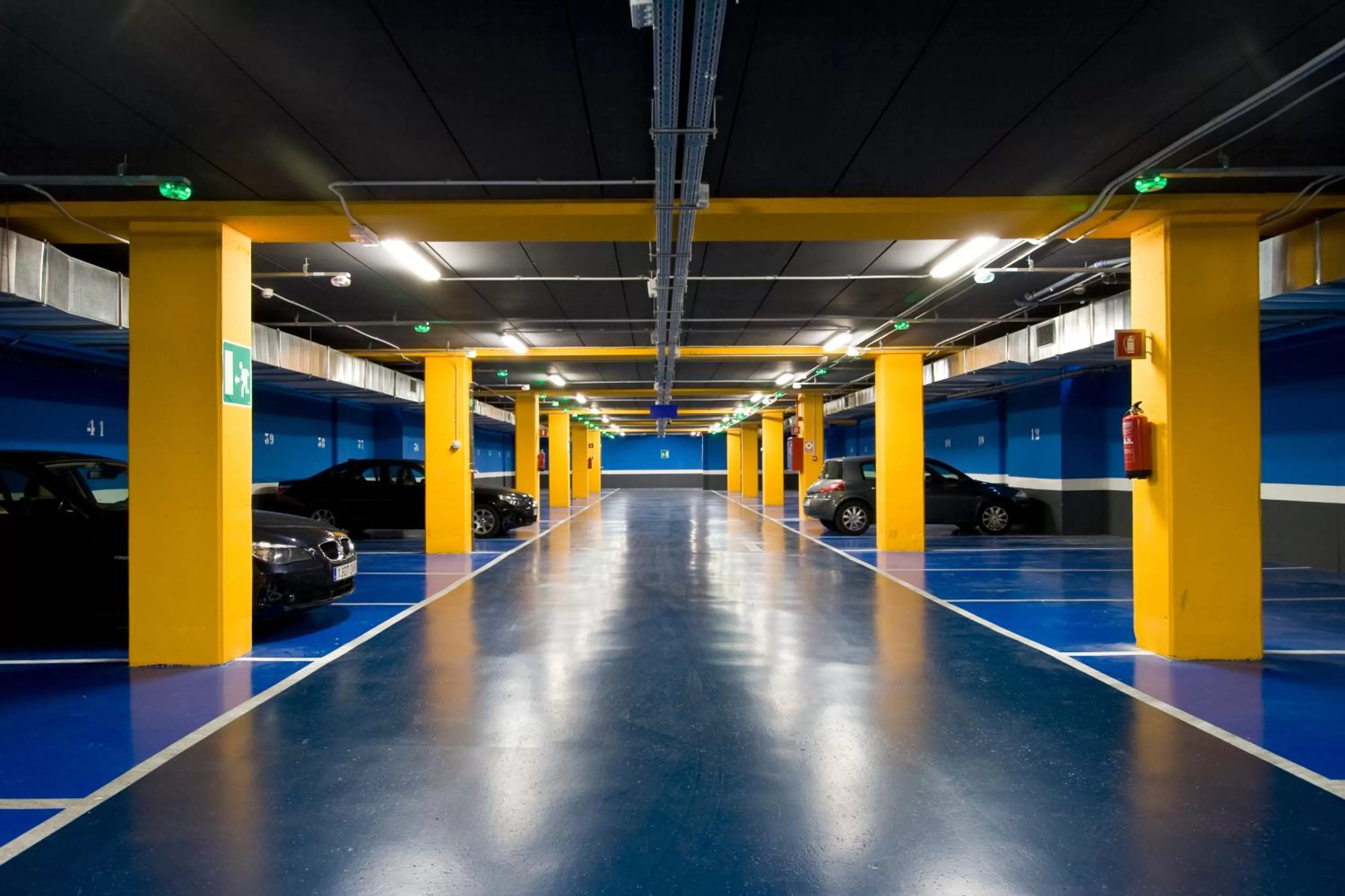 Property building in Axor Feria