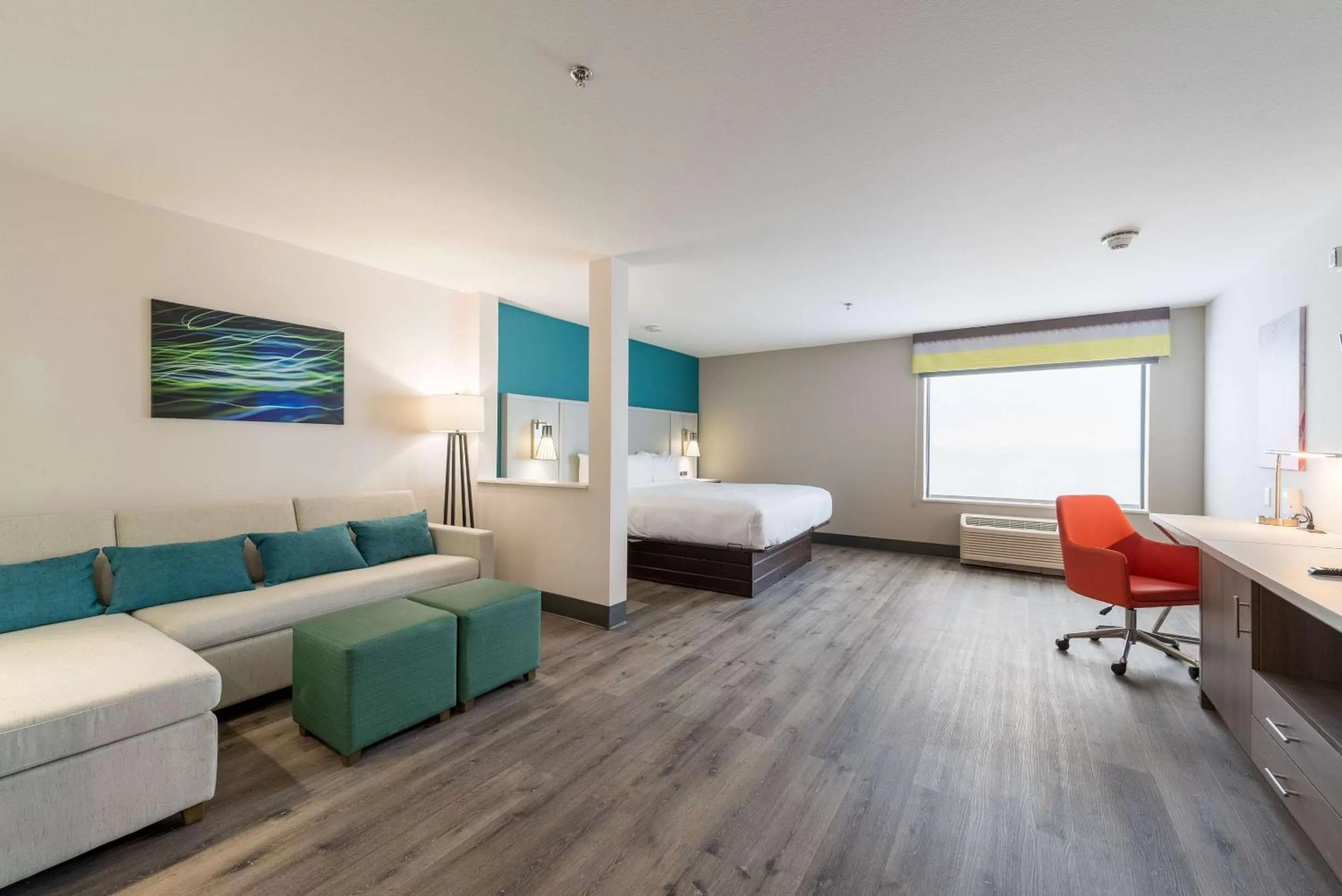 Bedroom, Bed in Comfort Suites Colorado Springs East - Medical Center Area