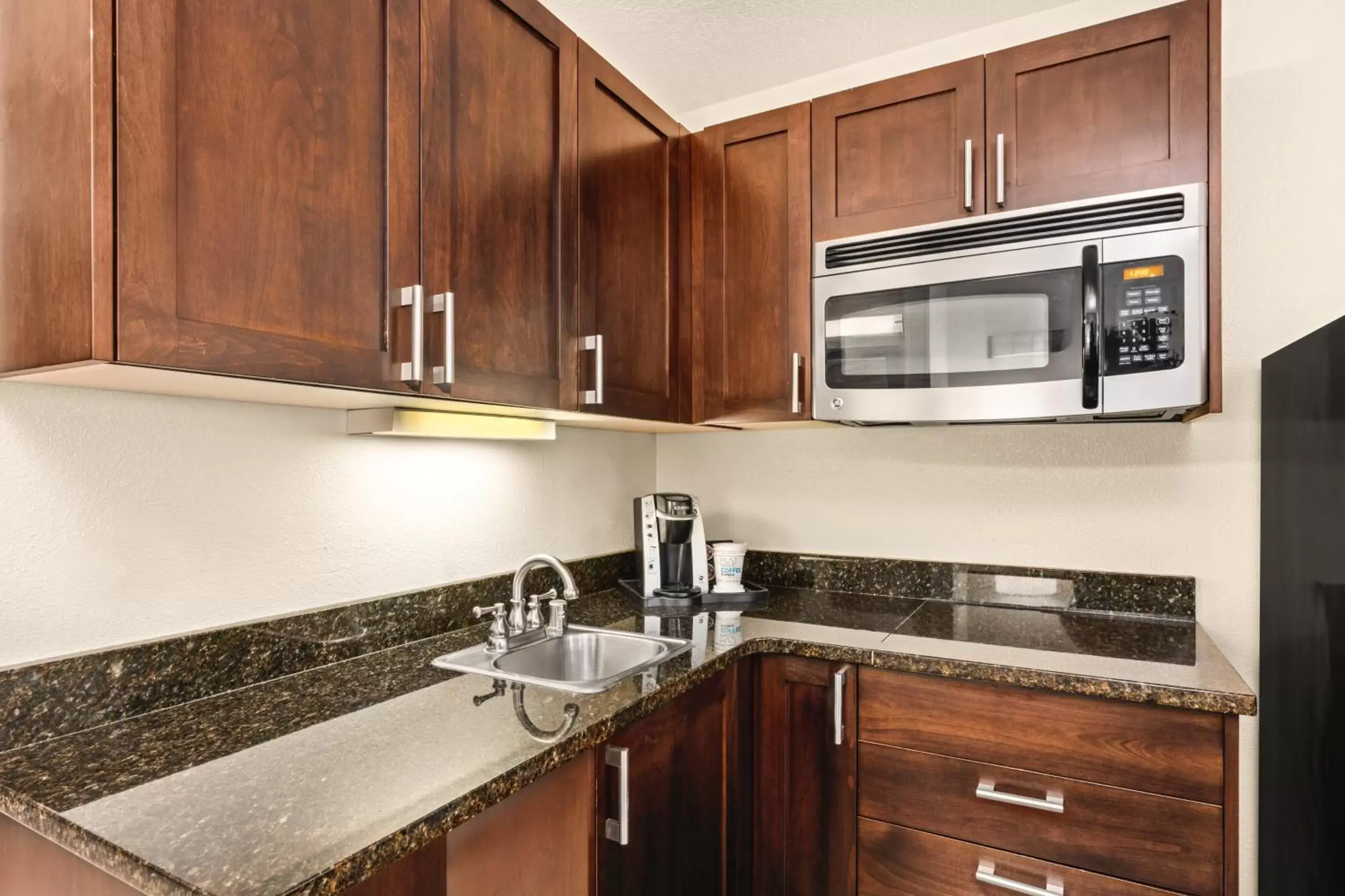 Executive King Room in Holiday Inn Express Portland SE - Clackamas Area by IHG Executive King Room in Holiday Inn Express Portland SE - Clackamas Area by IHG