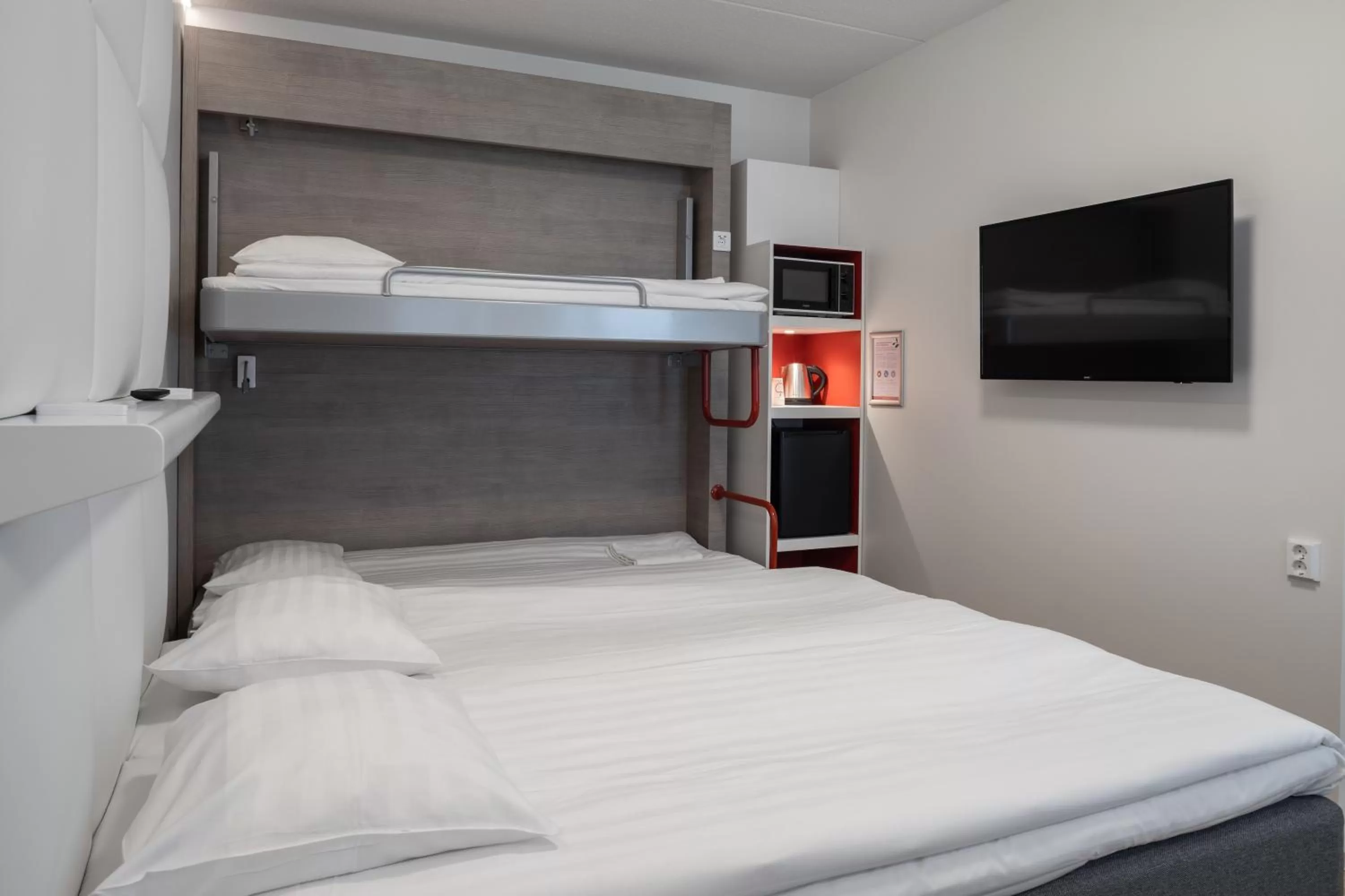 Bed in Omena Hotel Vaasa Espen