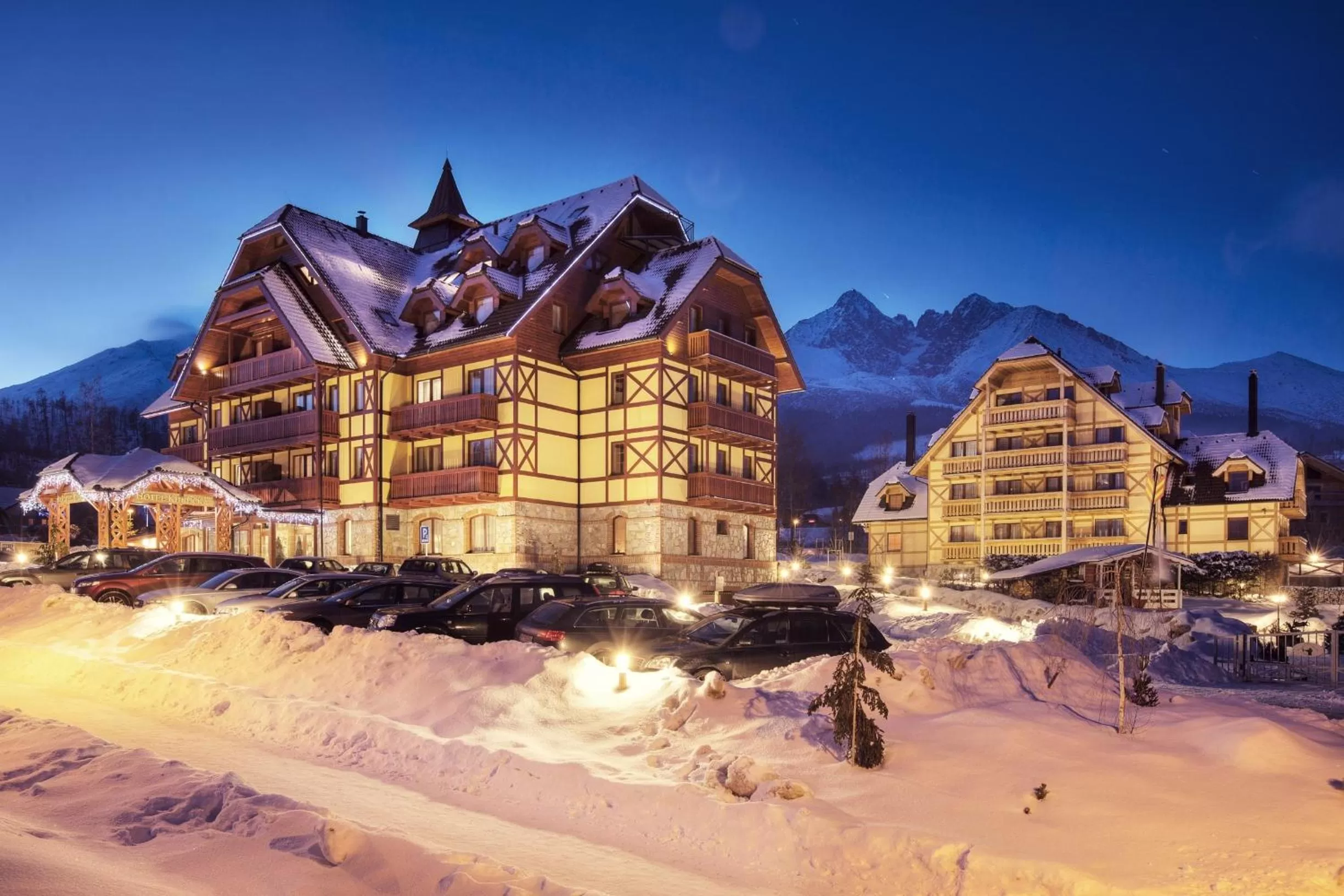 Facade/entrance in APLEND Hotel Kukučka
