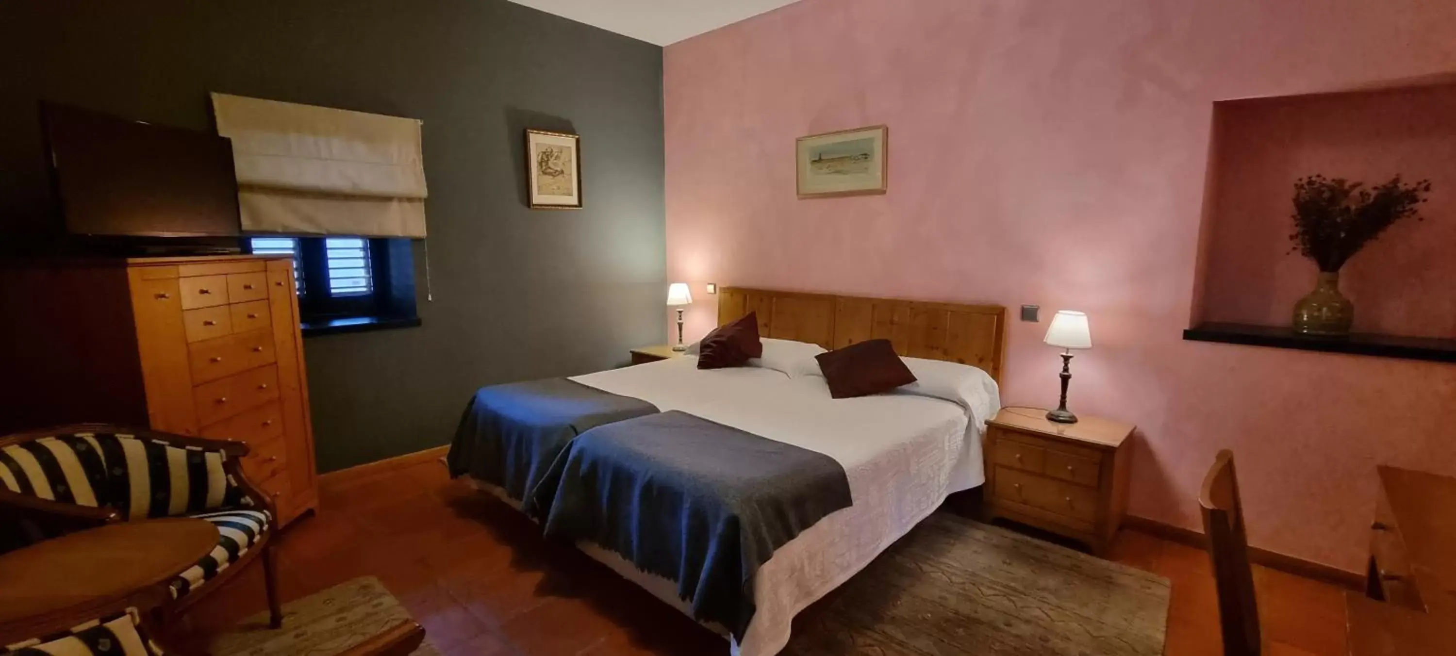 Standard Twin Room with Garden View in Hotel Sara De Ur Standard Twin Room with Garden View in Hotel Sara De Ur