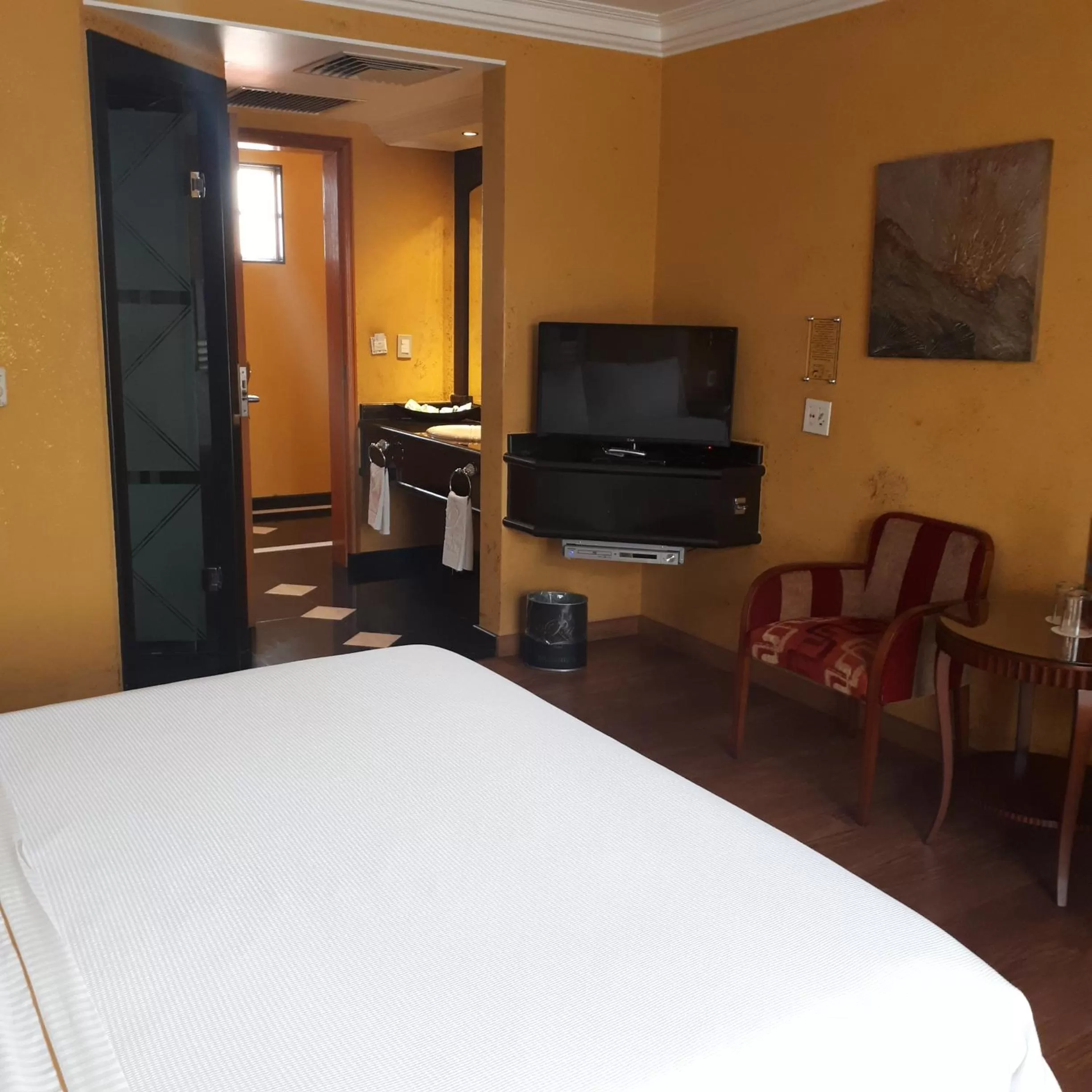 TV and multimedia, TV/Entertainment Center in Villas Princess Hotel